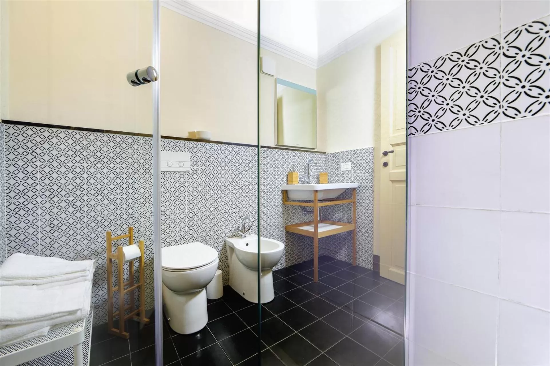 Shower, Bathroom in Villa Polara