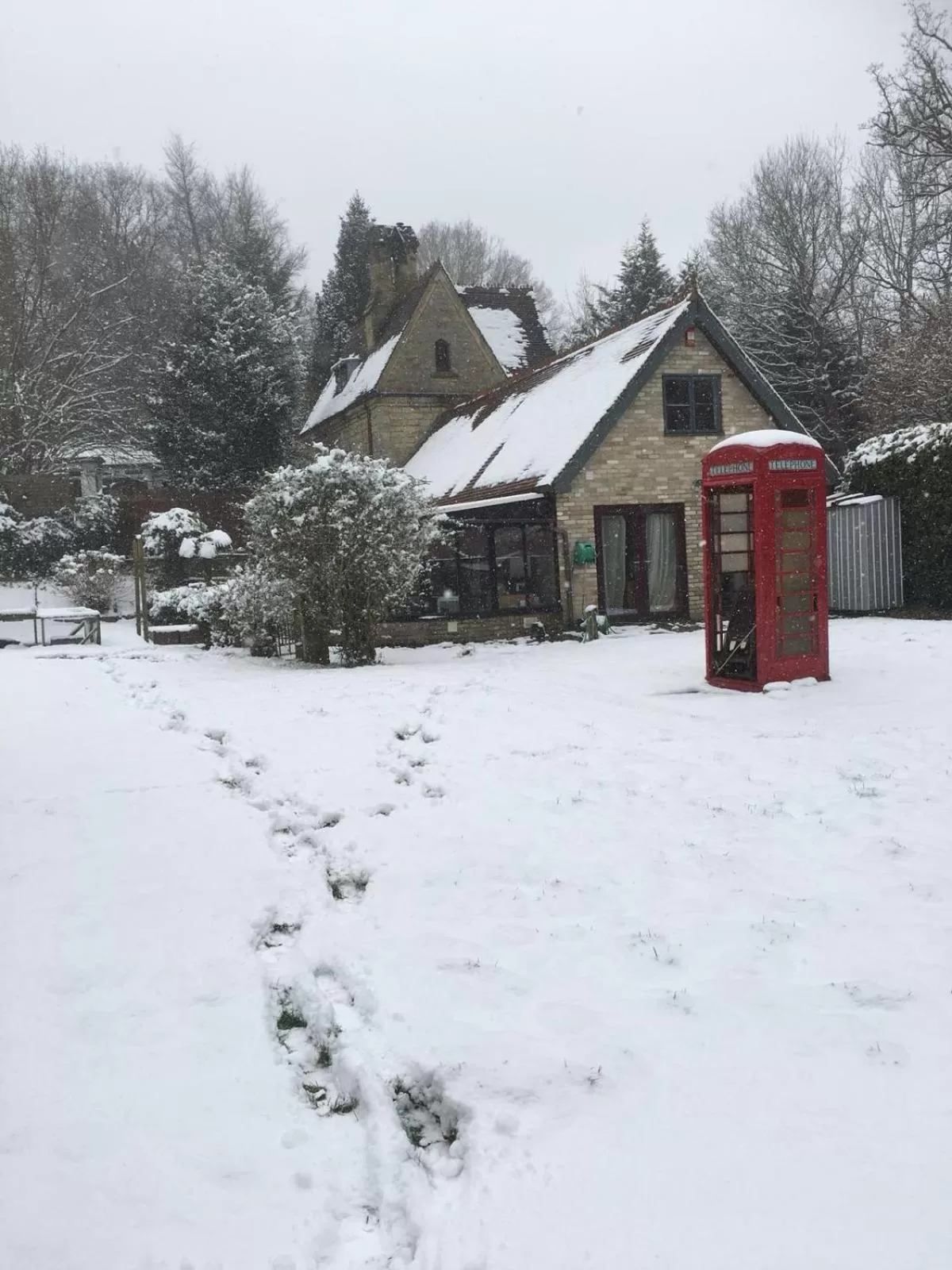 Property building, Winter in South Lodge House
