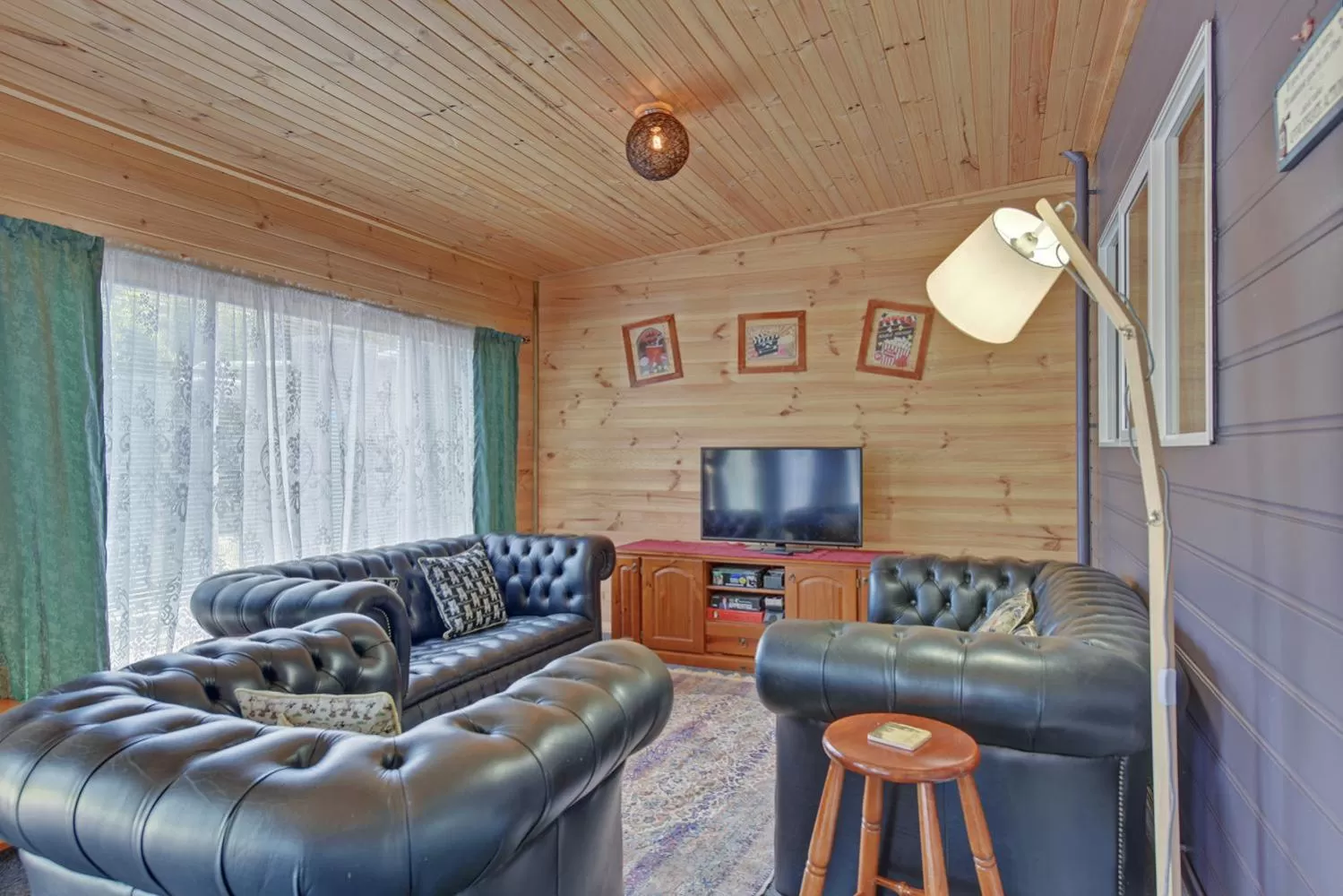 Lounge or bar, Seating Area in Stony Rise Cottage B&B