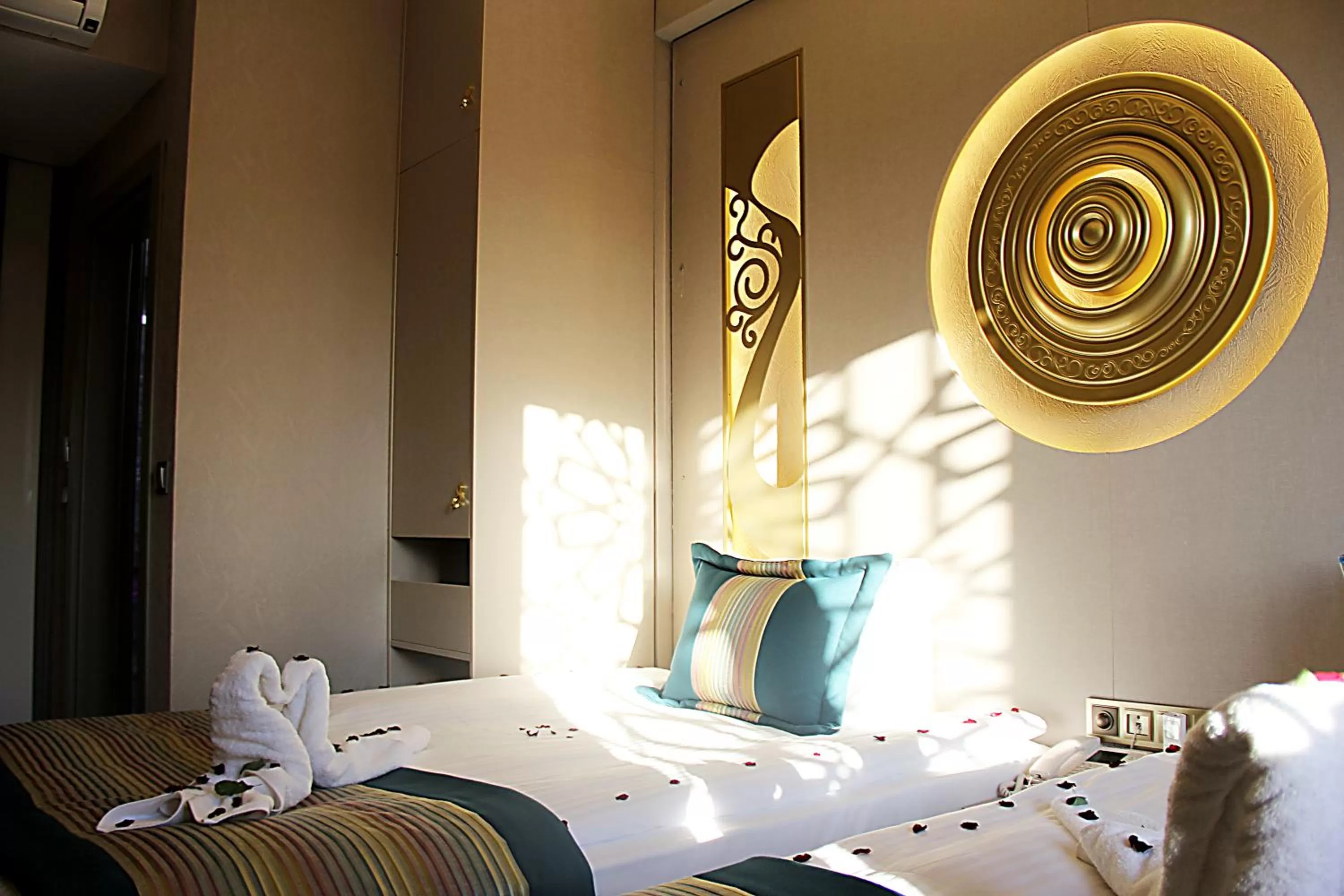 Bed, Room Photo in Nun Hotel