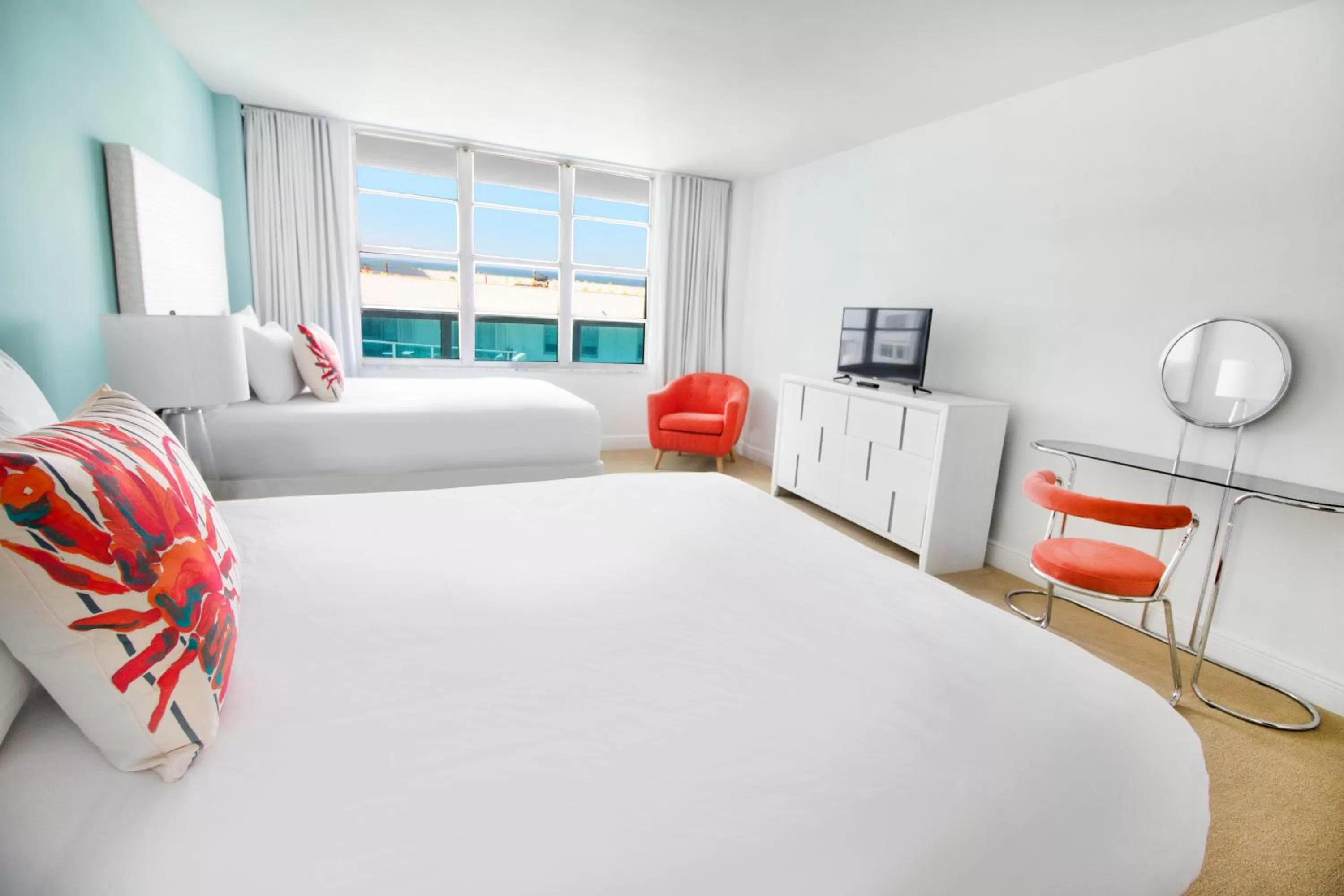 Bedroom, Bed in Seacoast Suites on Miami Beach