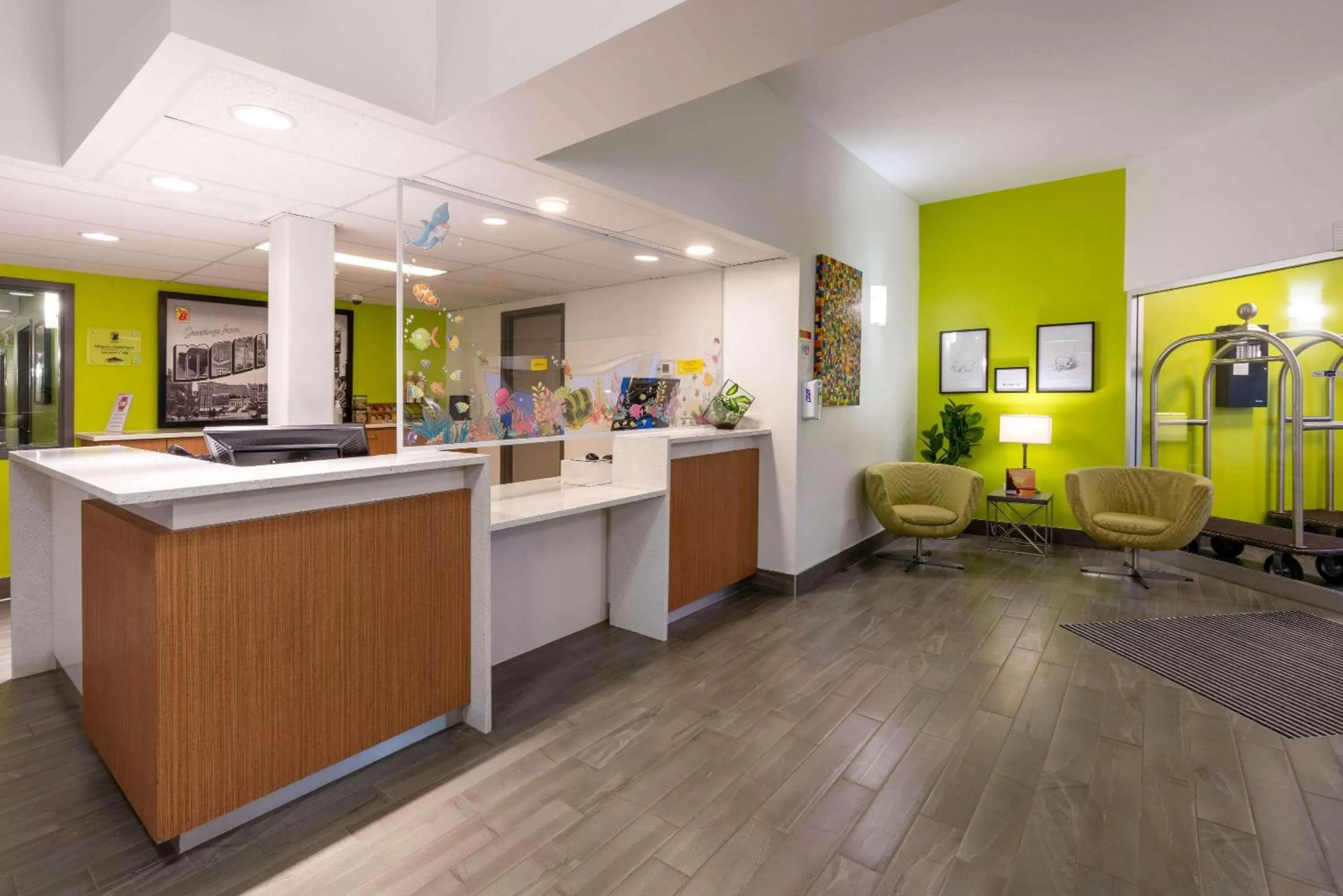 Lobby or reception in Super 8 by Wyndham Winnipeg West