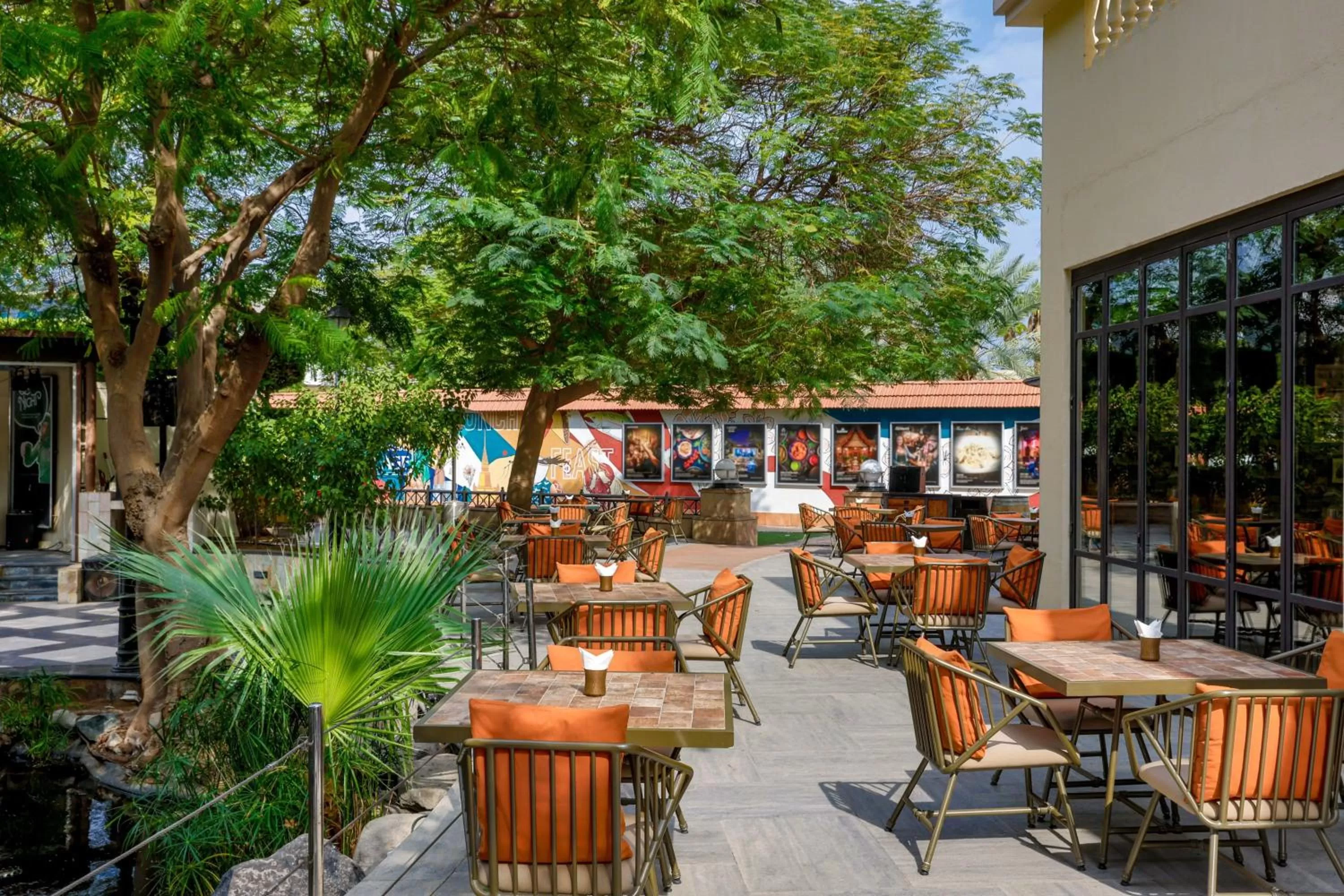 Restaurant/places to eat in Le Méridien Dubai Hotel & Conference Centre