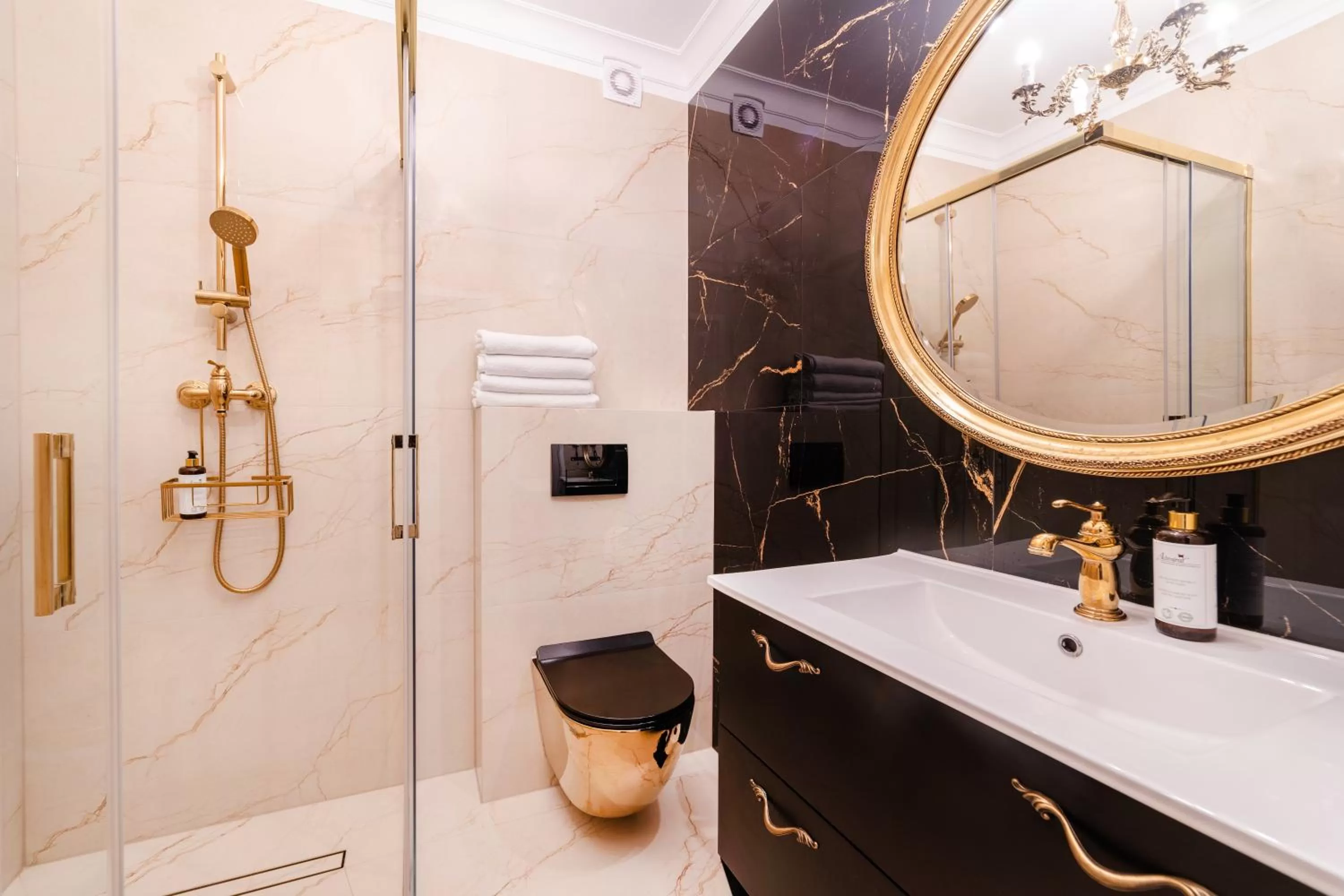 Bathroom in Pensjonat & Restauracja Admirał