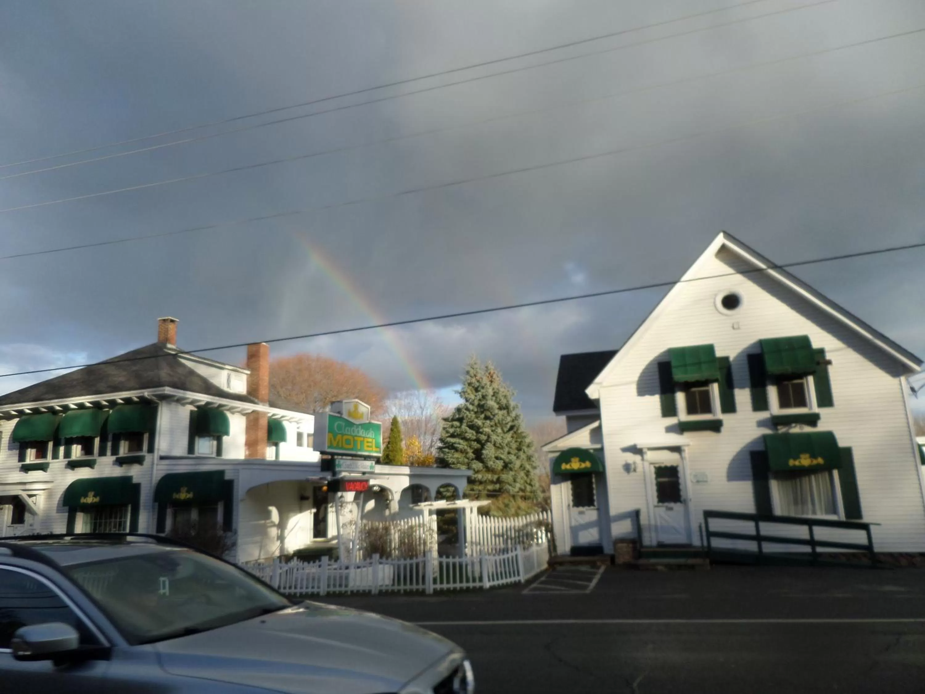 Property logo or sign in Claddagh Motel & Suites