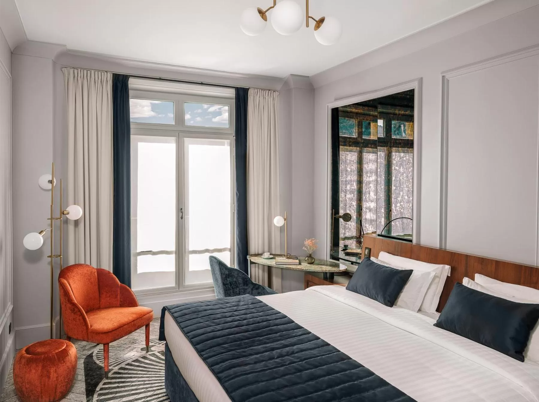 Bedroom, Bed in M Social Hotel Paris Opera