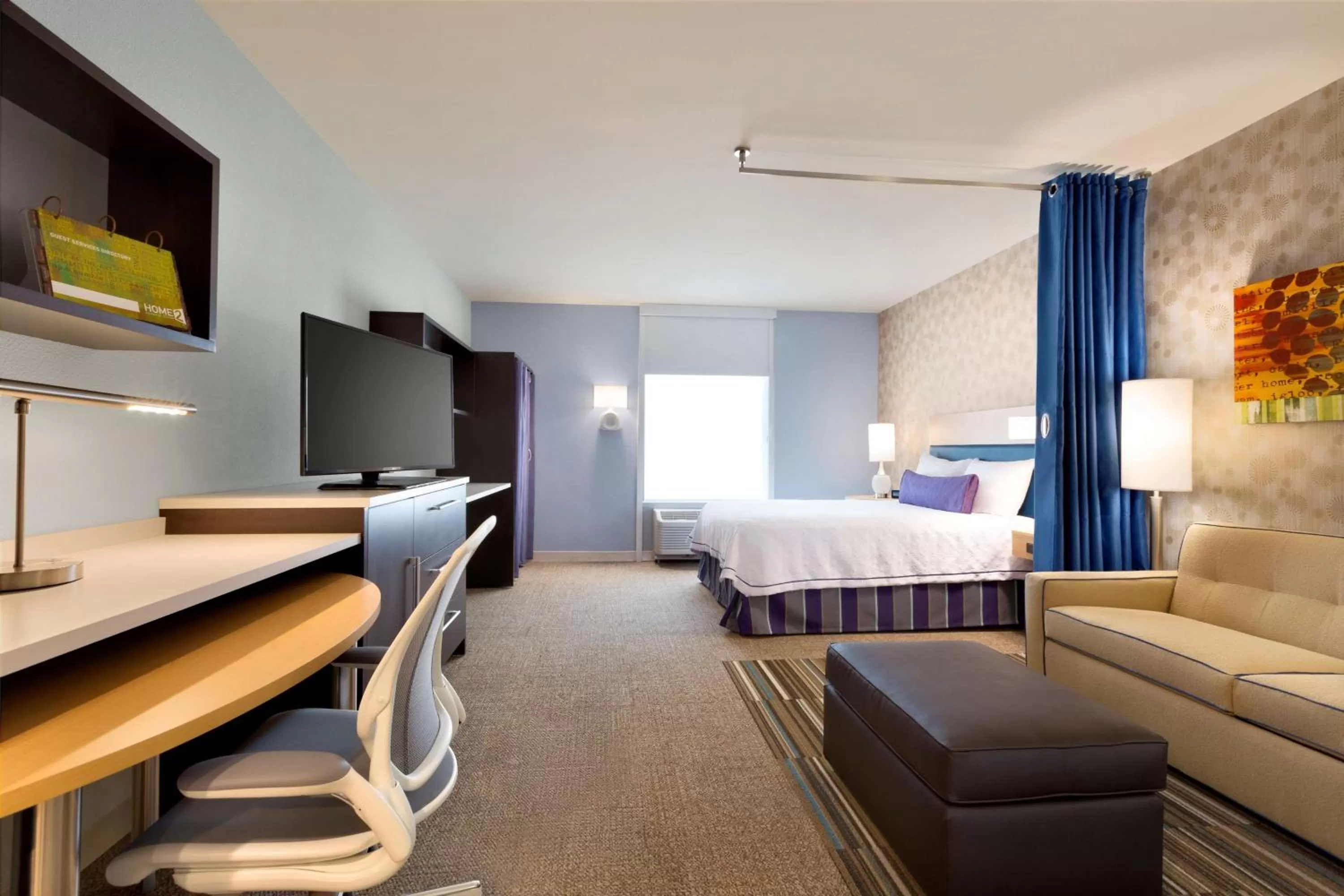 Bedroom, Bed in Home2 Suites By Hilton Hasbrouck Heights