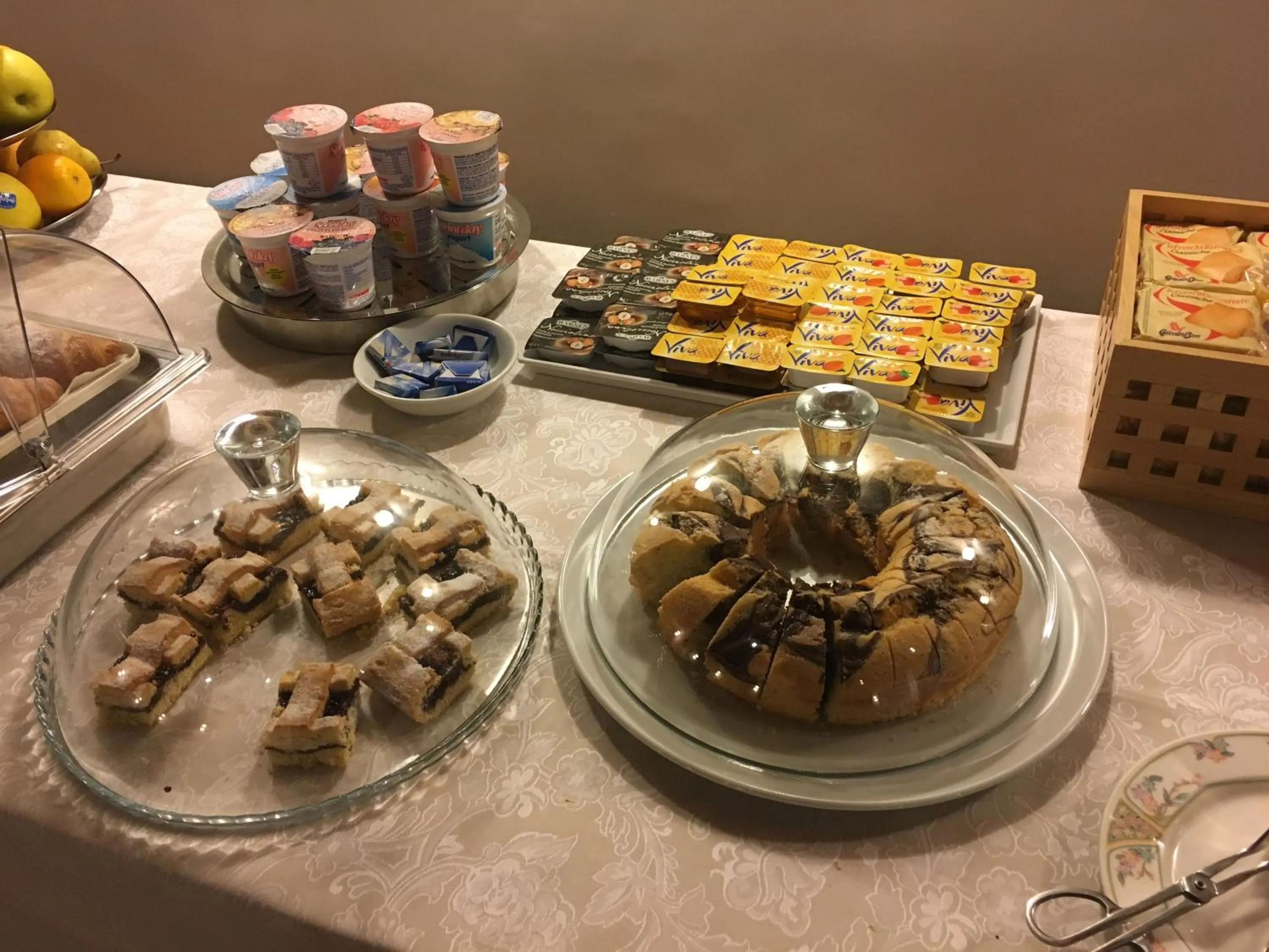 Restaurant/places to eat in Hotel 5 Colonne