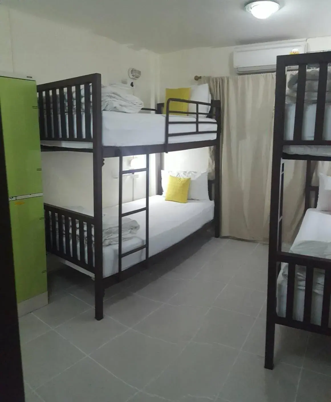 Single Bed in 6-Bed Female Dormitory Room in Asoke Montri Hostel Single Bed in 6-Bed Female Dormitory Room in Asoke Montri Hostel