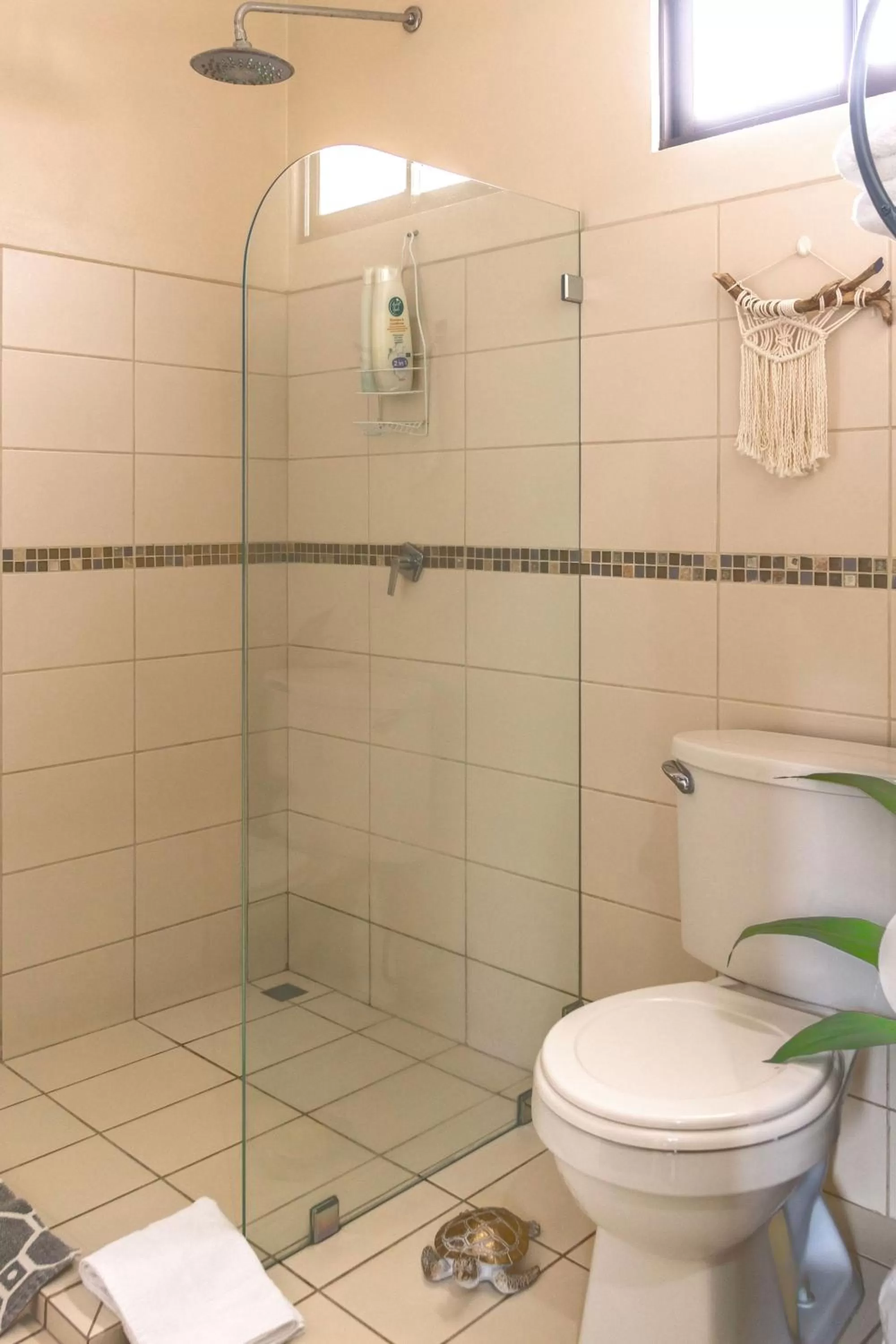 Toilet, Bathroom in Terida Airport B&B