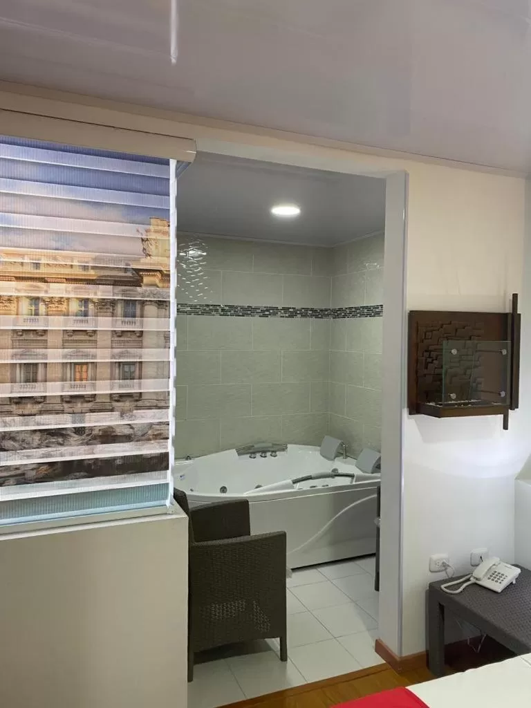 Bathroom in Hotel Bogota - Fontana Di Trevi by On Holidays