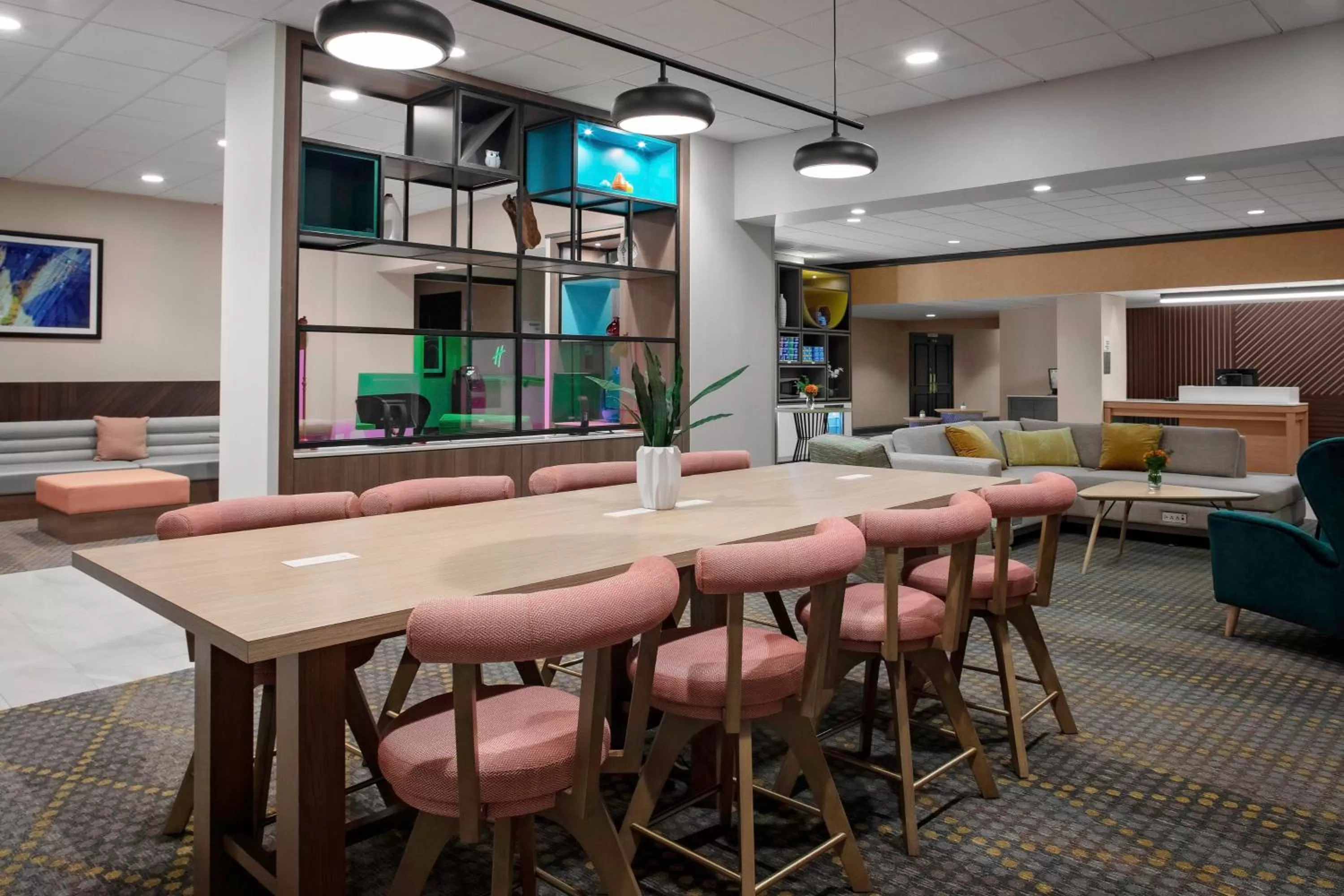 Property building in Holiday Inn & Suites Boston Peabody by IHG