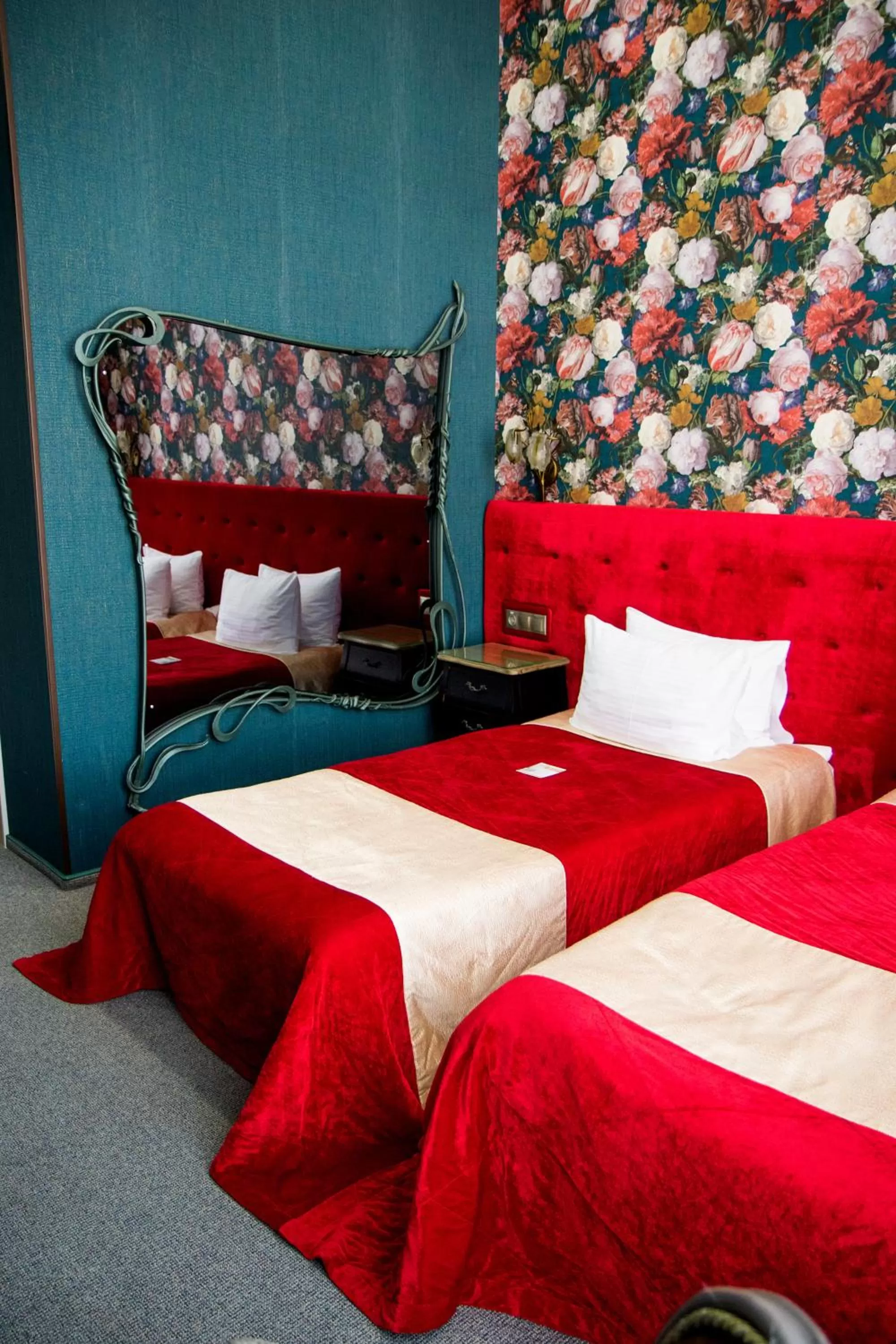 Bed in Boutique Spa Casino Hotel Lybid Plaza