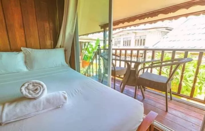 Bed in MANDARIN LODGE by victor