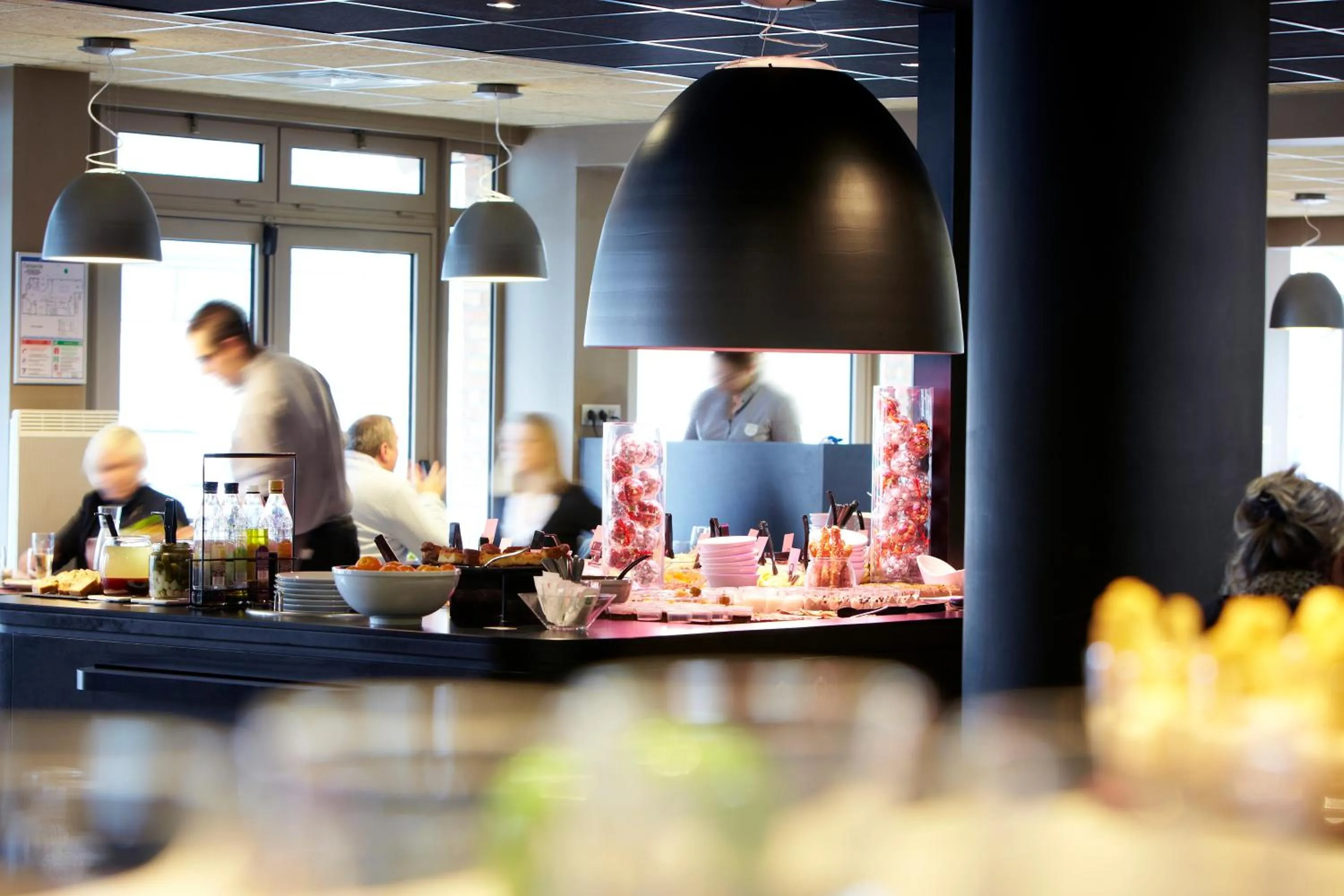 Restaurant/places to eat in Campanile Toulouse Purpan