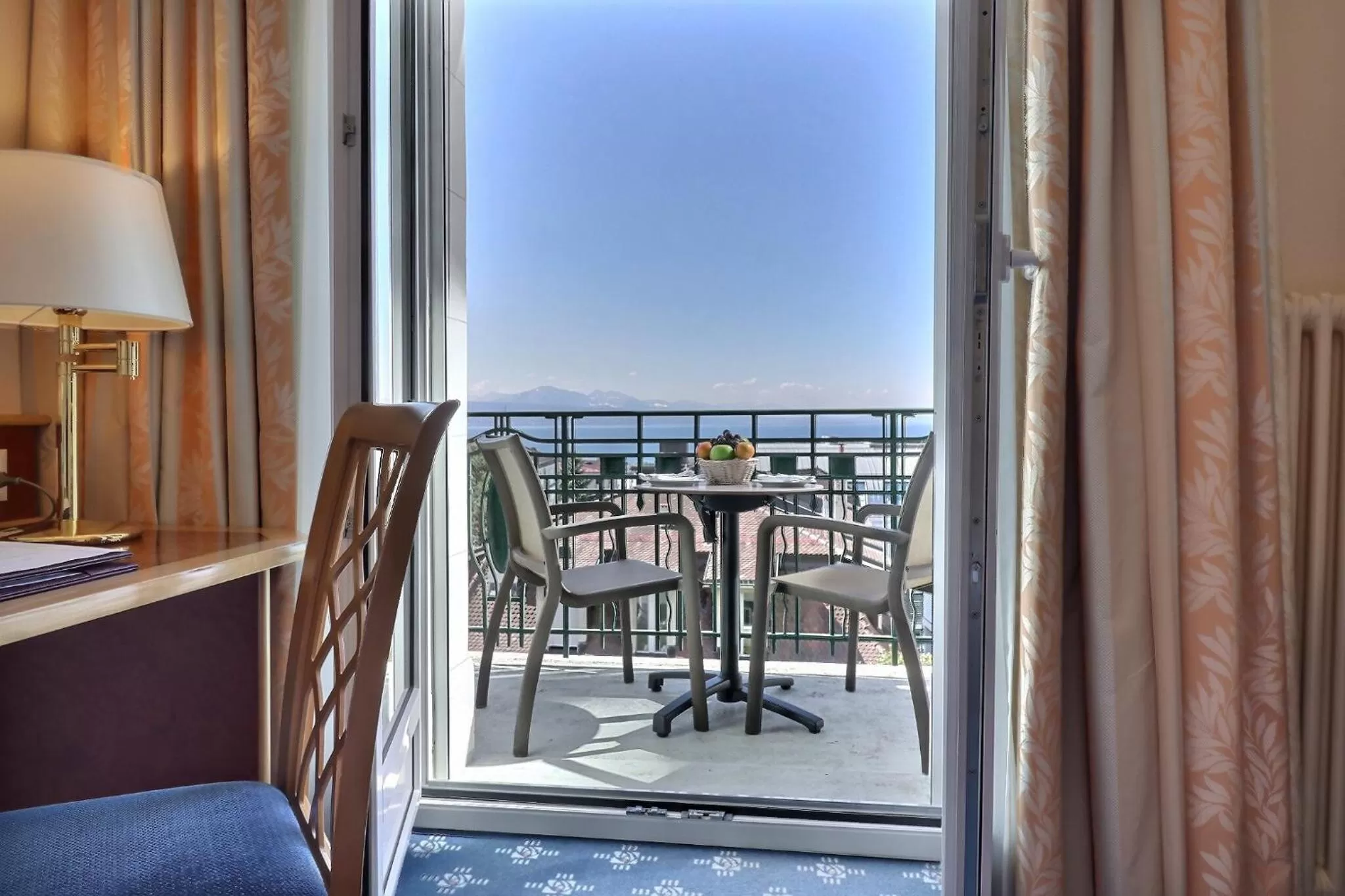 Summer in Hotel Mirabeau, BW Signature Collection, Lausanne