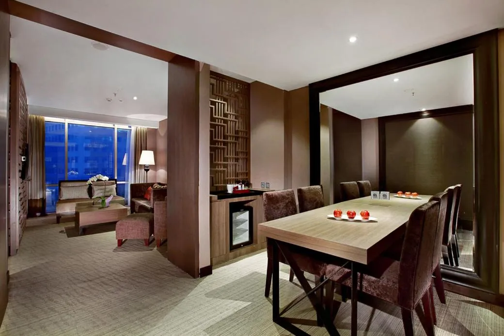 Dining area in Aston Priority Simatupang Hotel and Conference Center