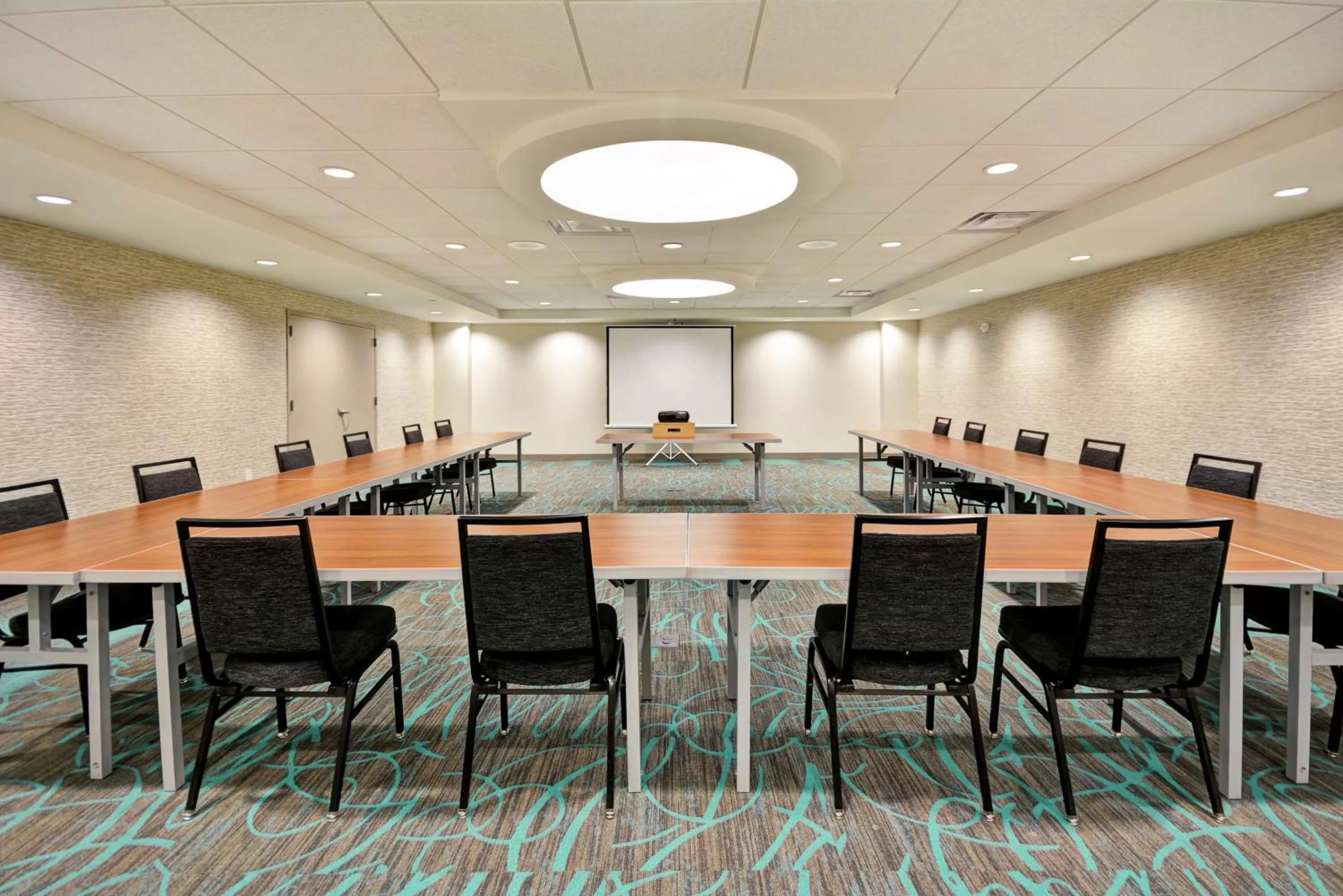 Meeting/conference room in Home2 Suites At The Galleria