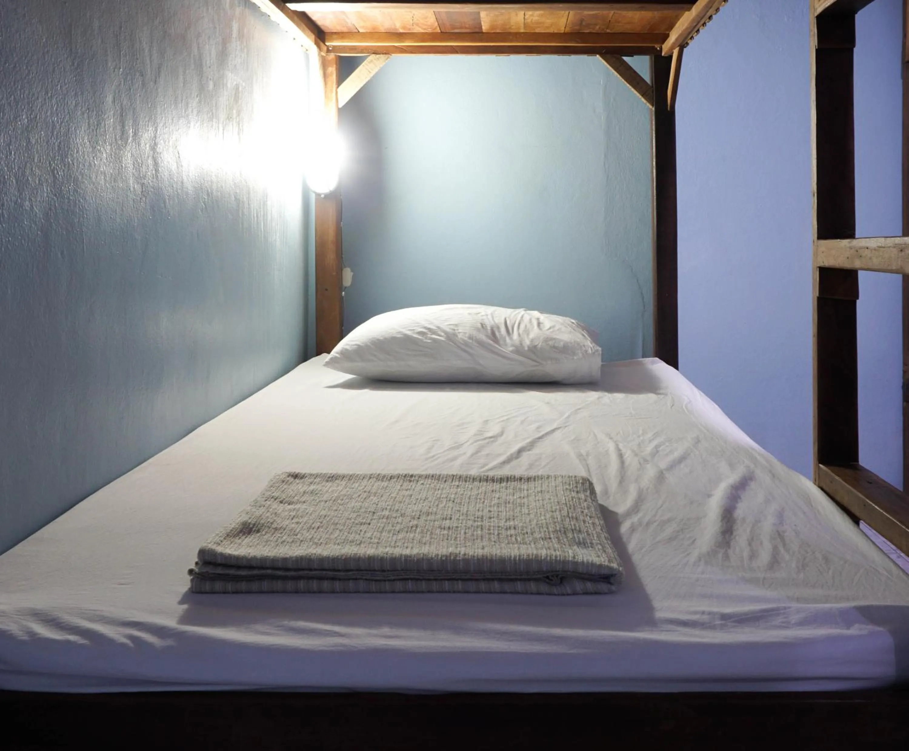 Photo of the whole room, Bed in Zleep63