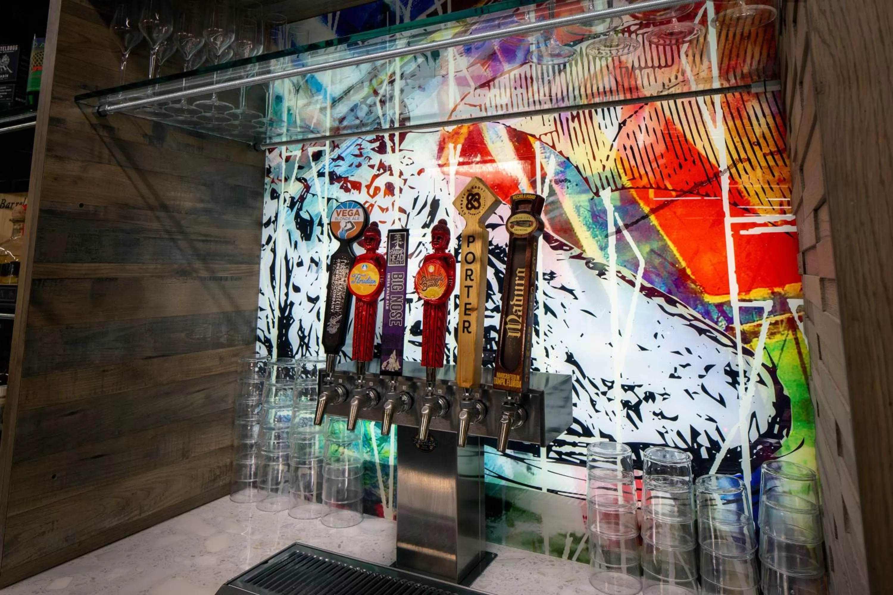 Lounge or bar in Hotel Indigo Gainesville-Celebration Pointe by IHG