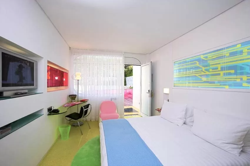 Pool Bungalow in Semiramis