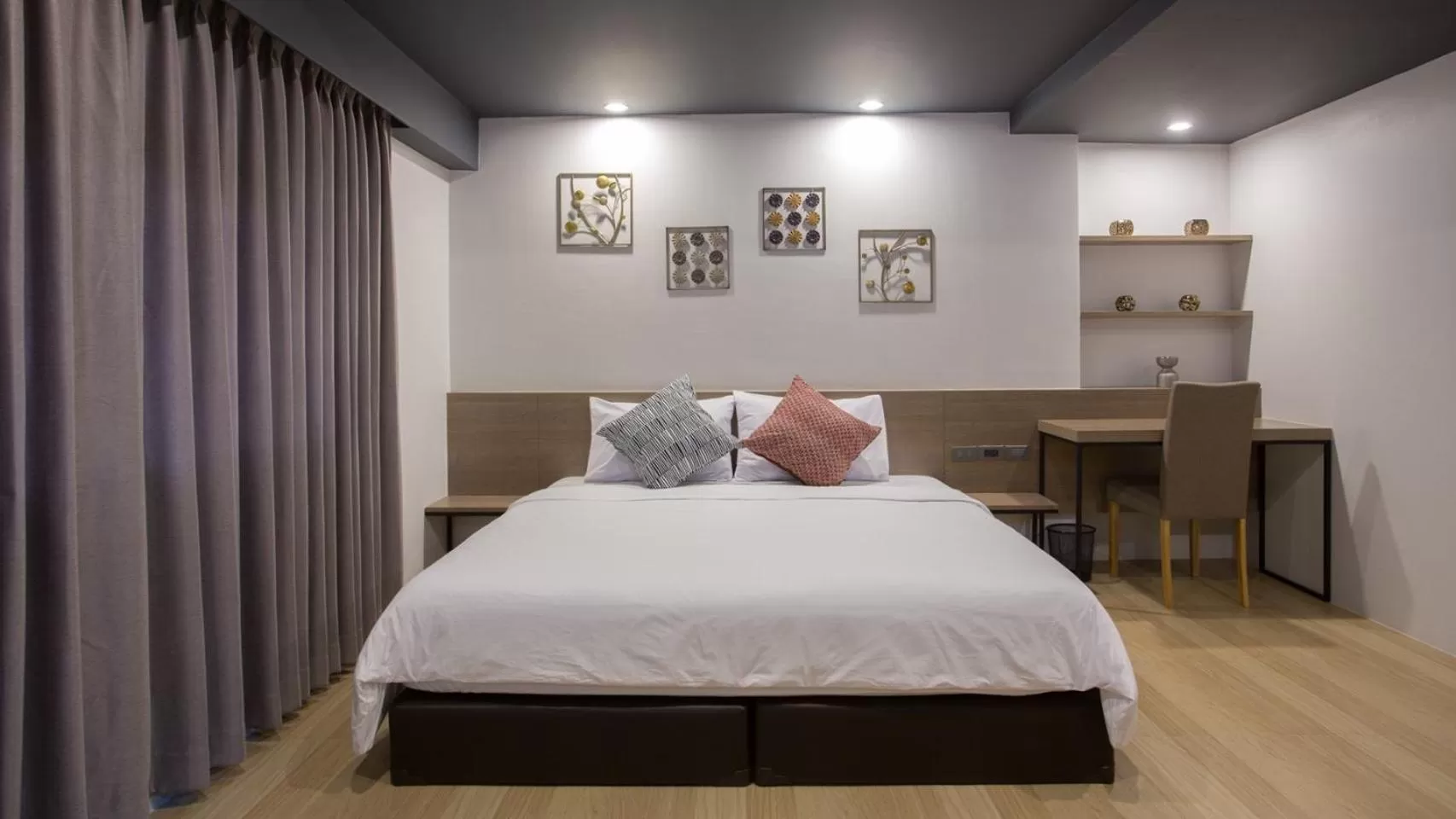 Bed in Toptel Thaphra - ท็อปเทล ท่าพระ