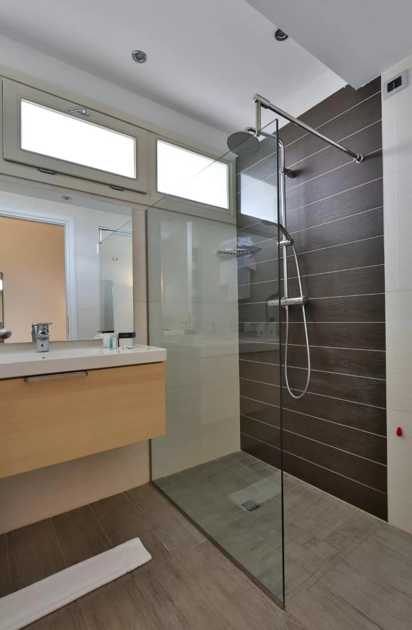 Bathroom in Best Western Plus Hotel Modena Resort