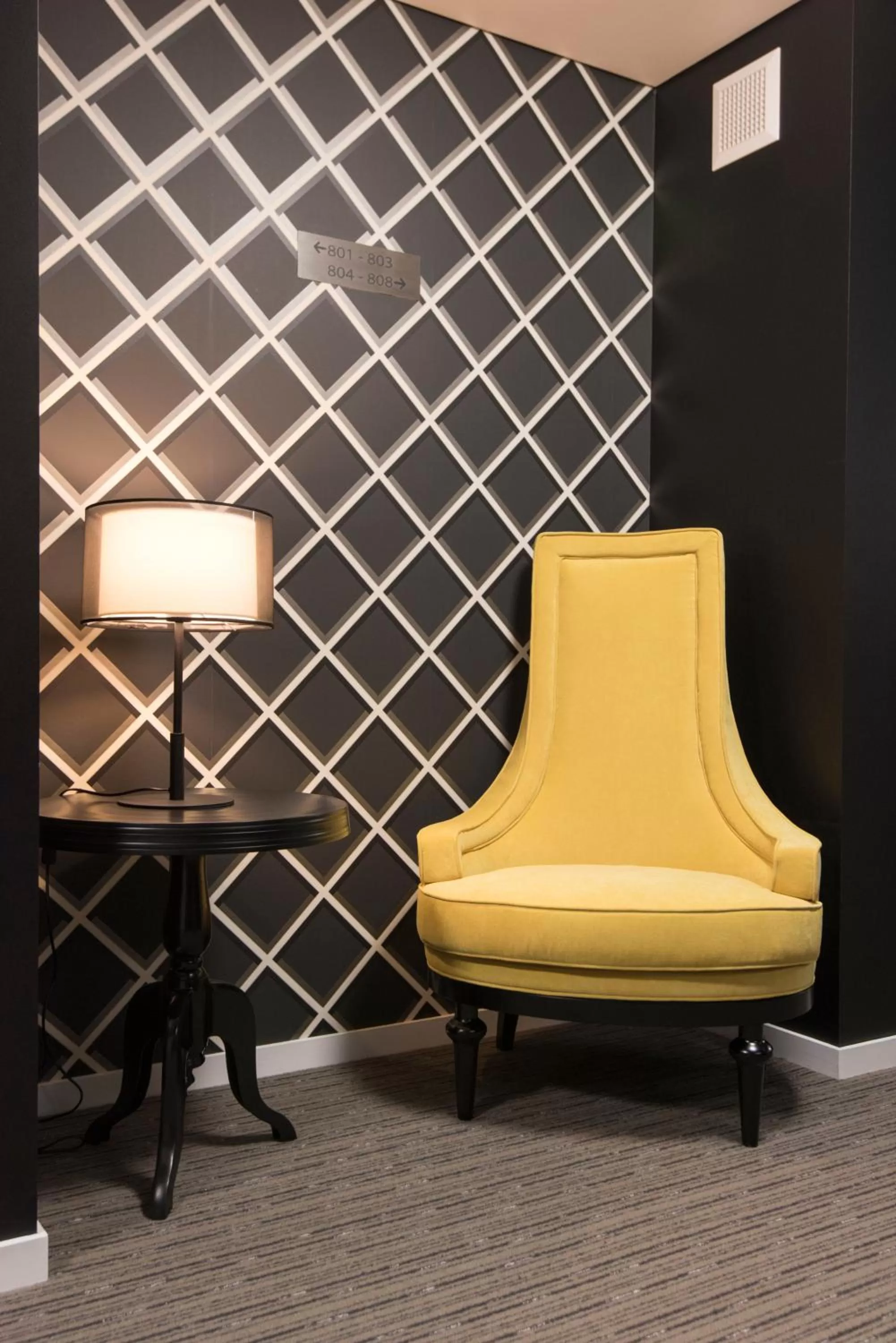 Decorative detail in Riviera Mackay