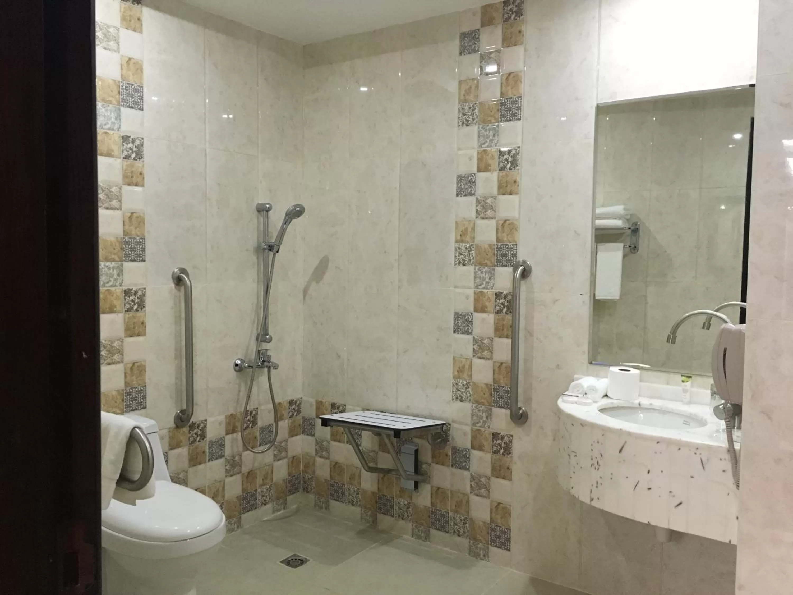 Bathroom in Royal Tulip Hotel LLC