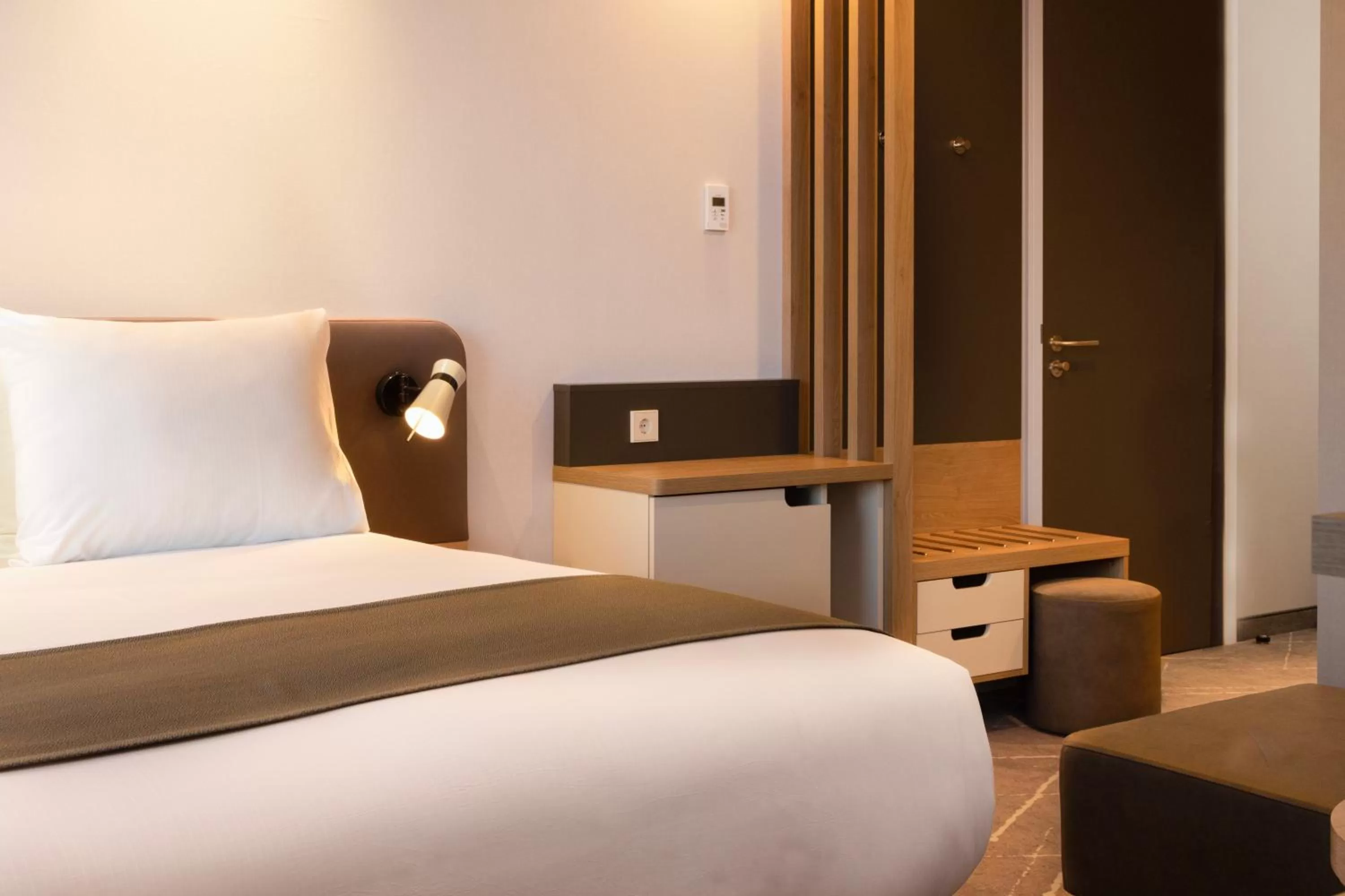 Bed in Holiday Inn - Eindhoven Airport by IHG