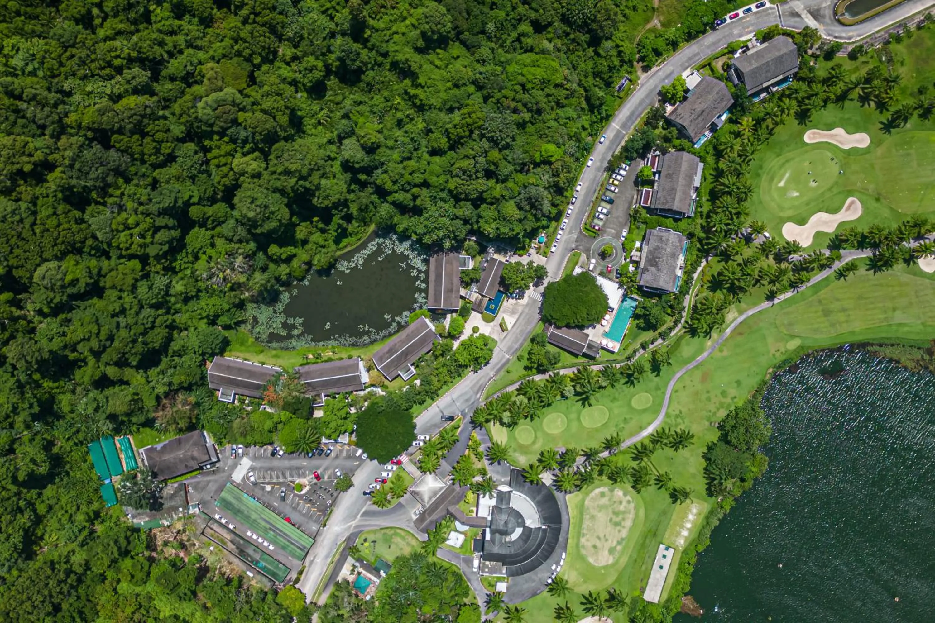 Area and facilities in Tinidee Golf Resort Phuket