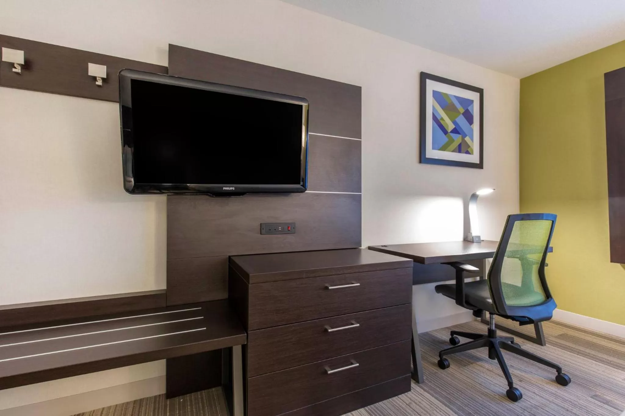 Photo of the whole room in Holiday Inn Express & Suites Chicago West - St Charles by IHG