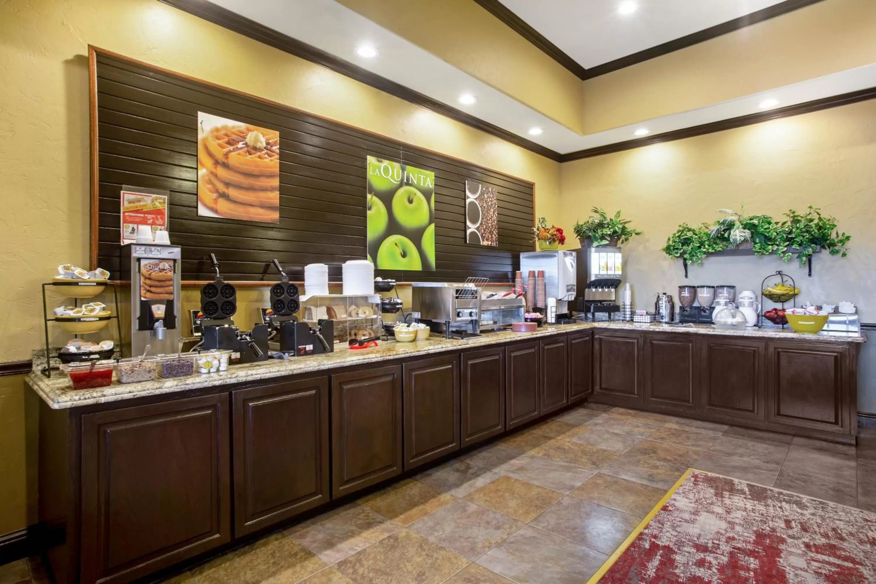 Continental breakfast in La Quinta by Wyndham Marble Falls