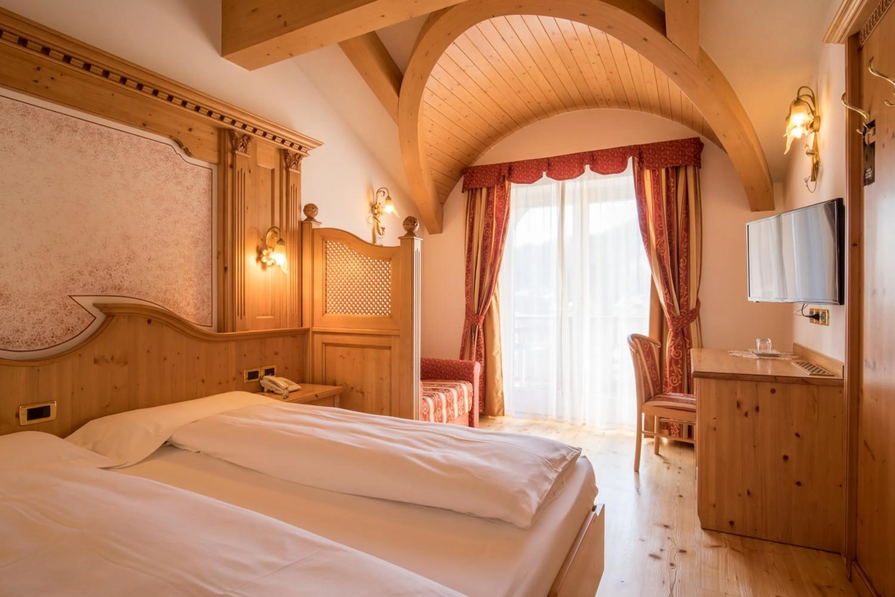 Photo of the whole room, Bed in Hotel Chalet all'Imperatore