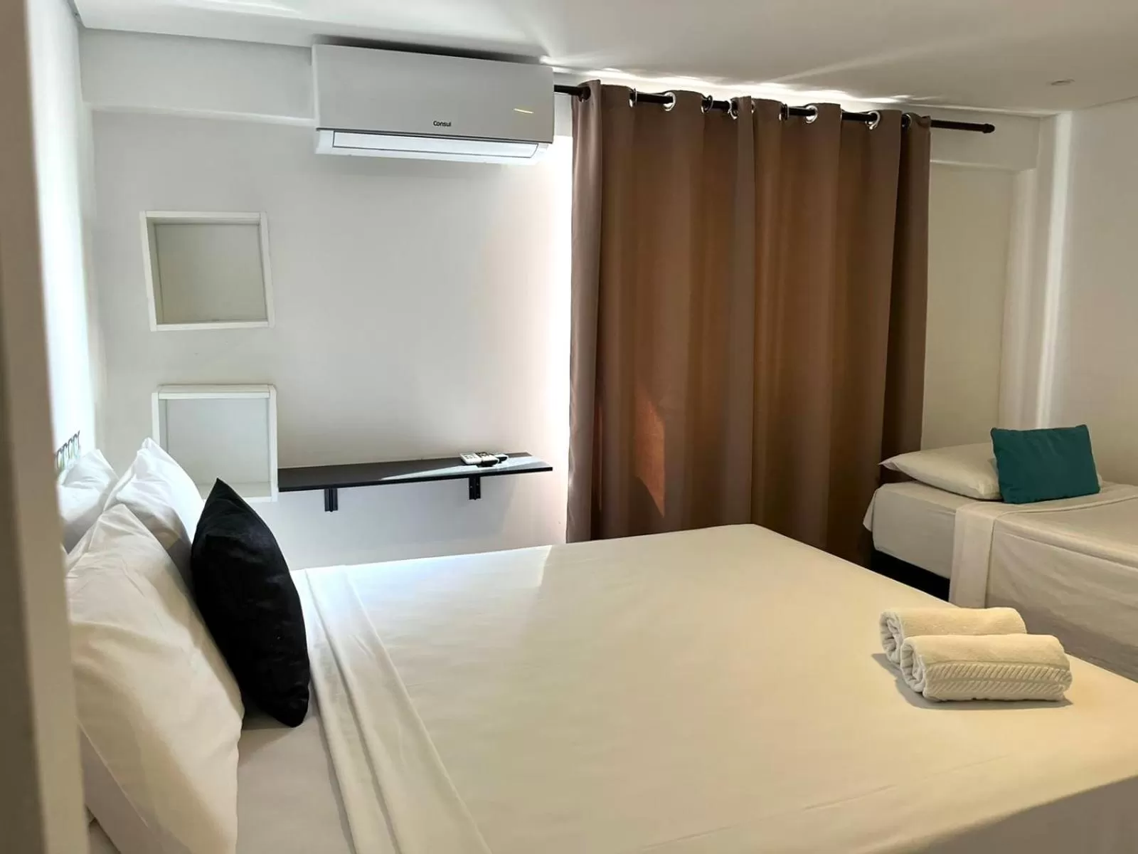 Bed in Costa Maris Beach Hotel Frente Mar