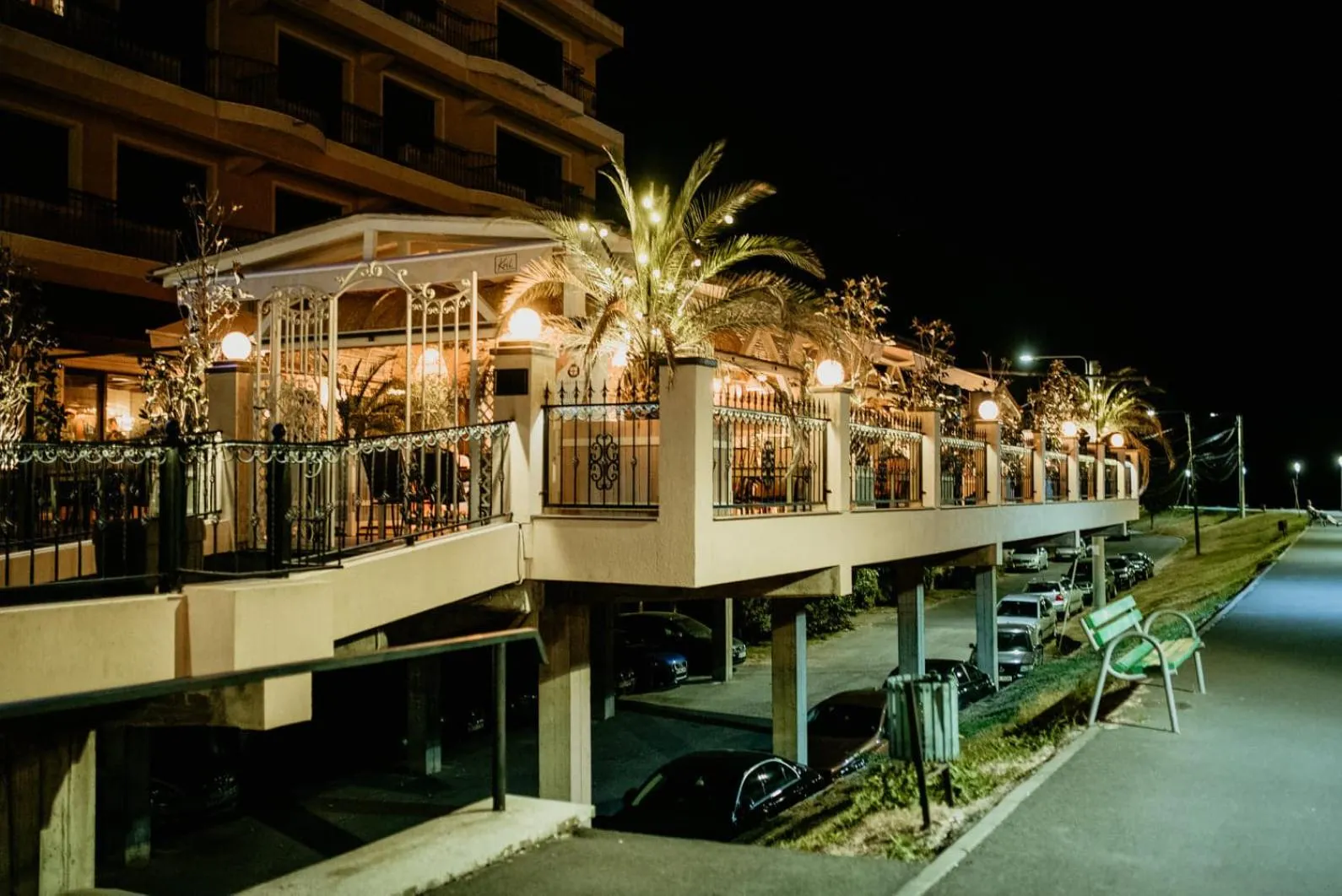 Restaurant/places to eat in Hotel Coandi