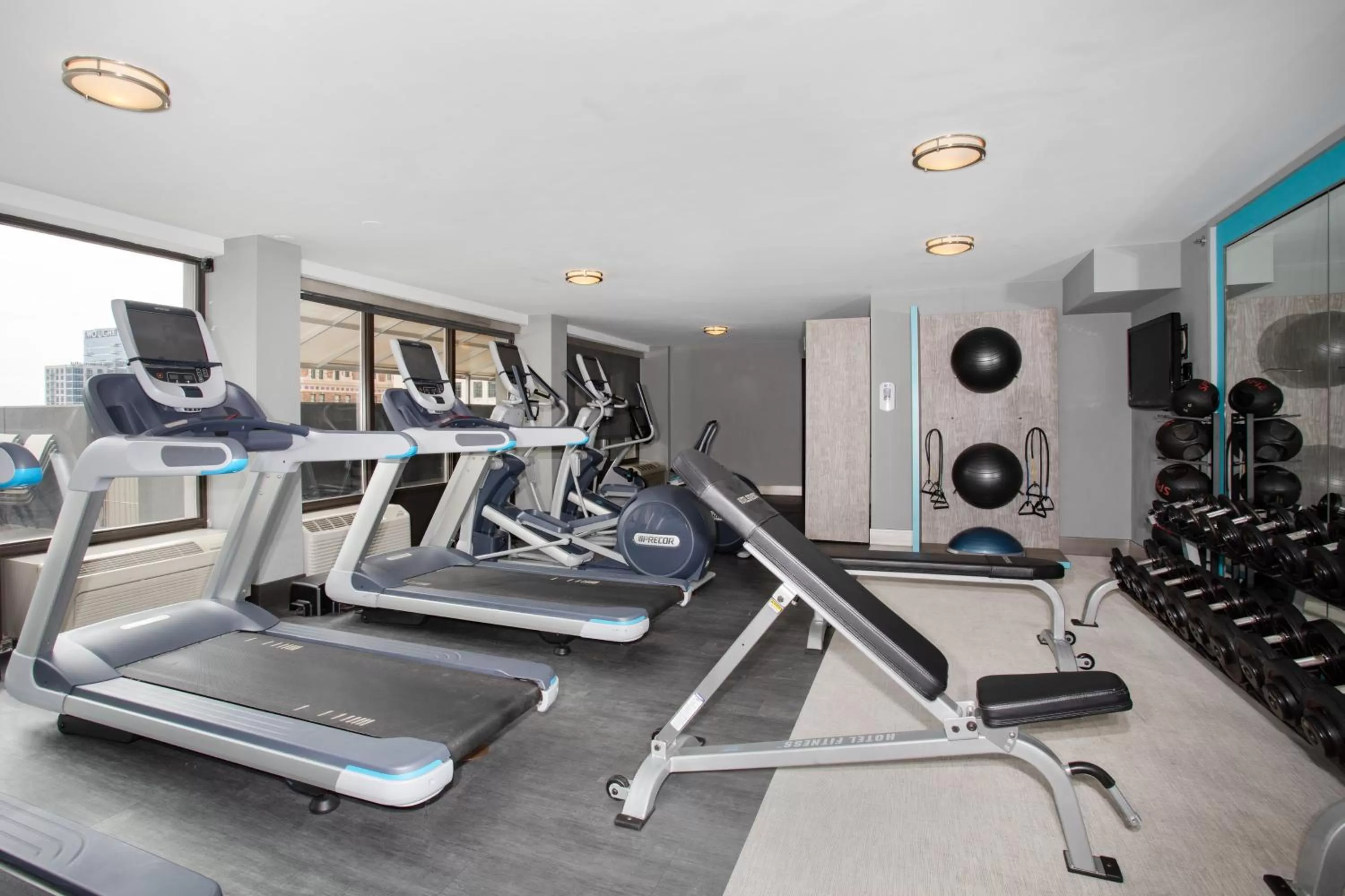 Fitness centre/facilities in Crowne Plaza Kansas City Downtown by IHG