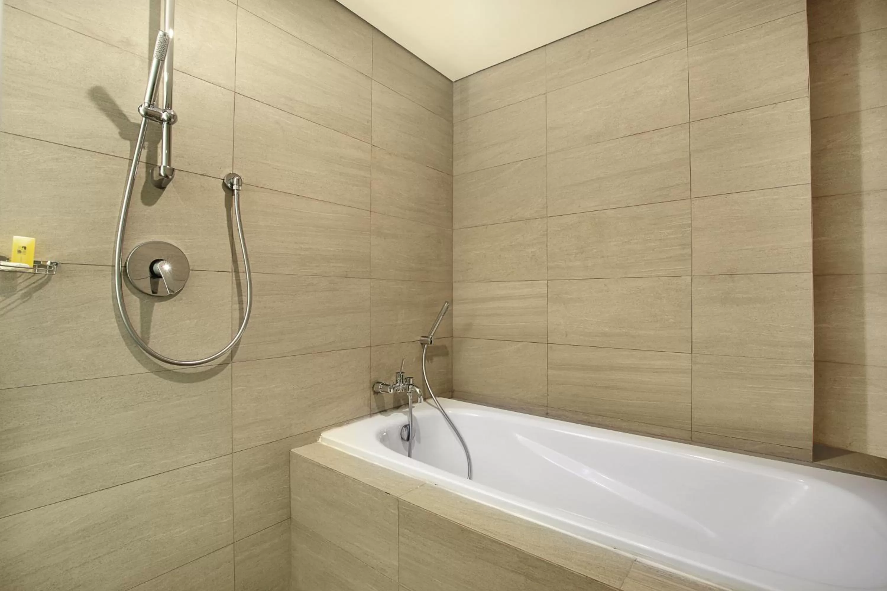 Bedroom in Swiss-Belinn Simatupang