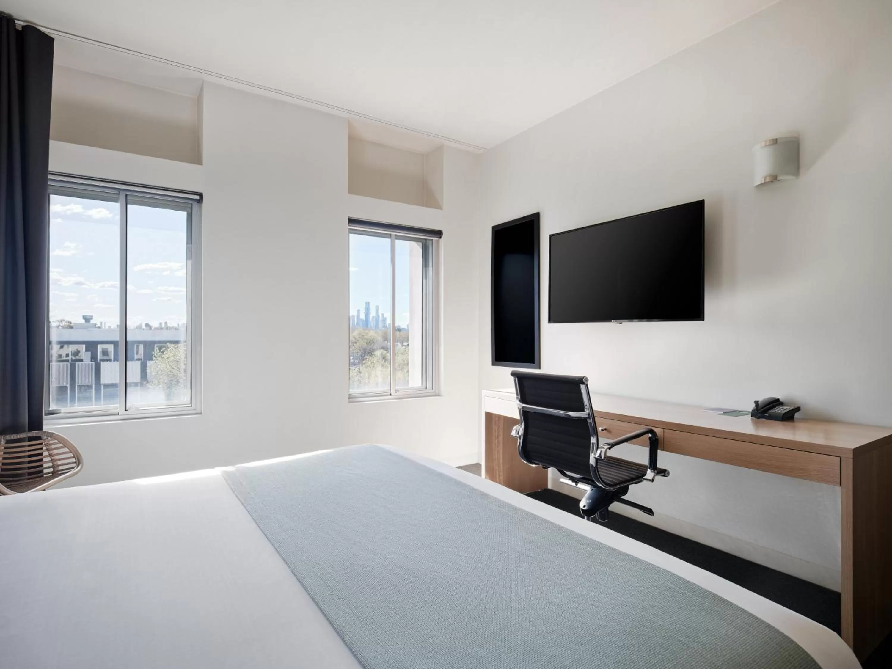 Executive King Room with Spa Bath in Saint Kilda Beach Hotel