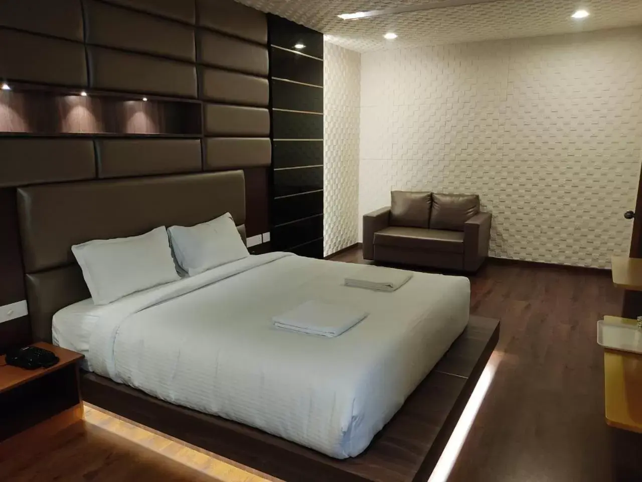 Deluxe King Room in HOTEL VIJAYARANI Deluxe King Room in HOTEL VIJAYARANI