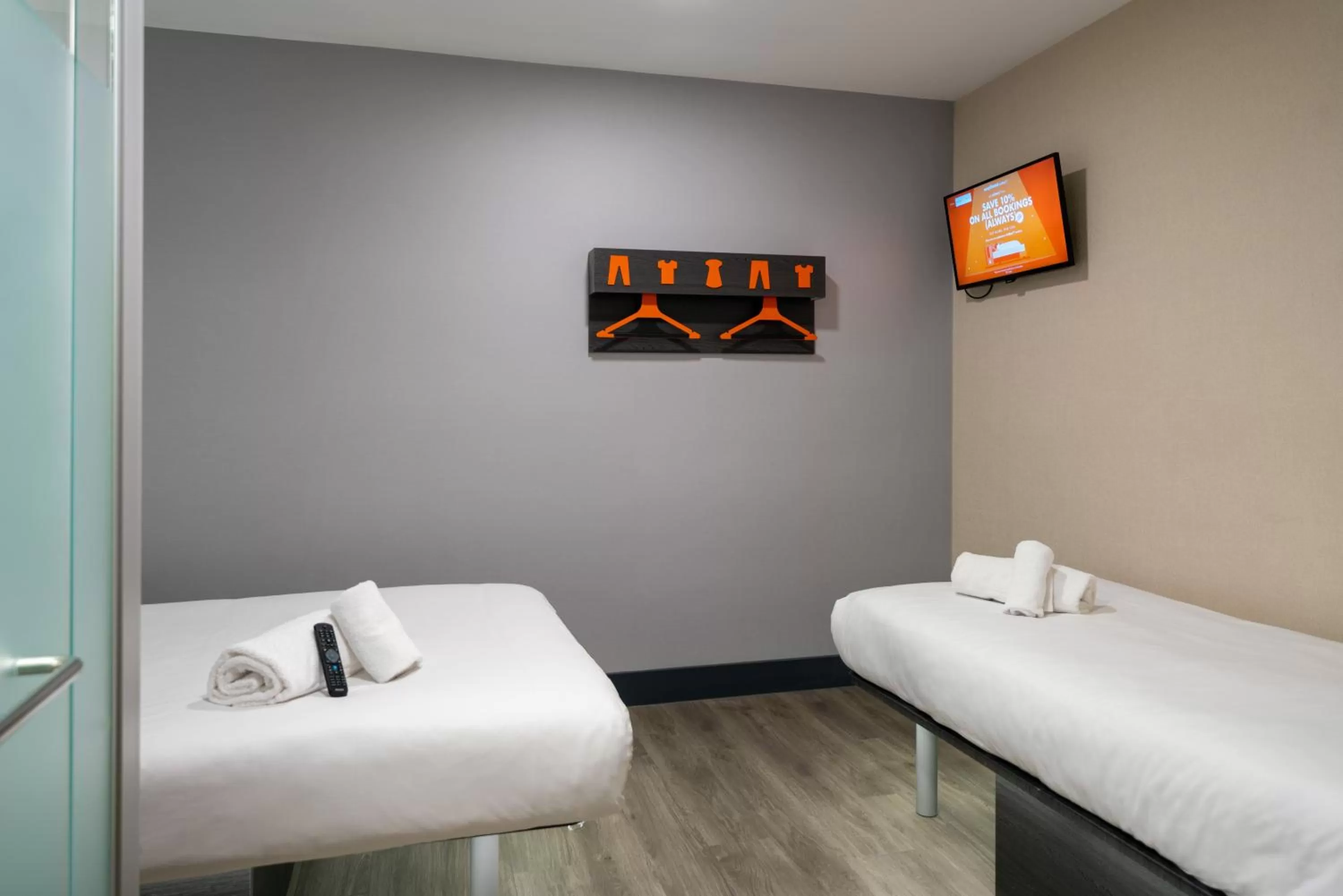 Bedroom in easyHotel Ipswich