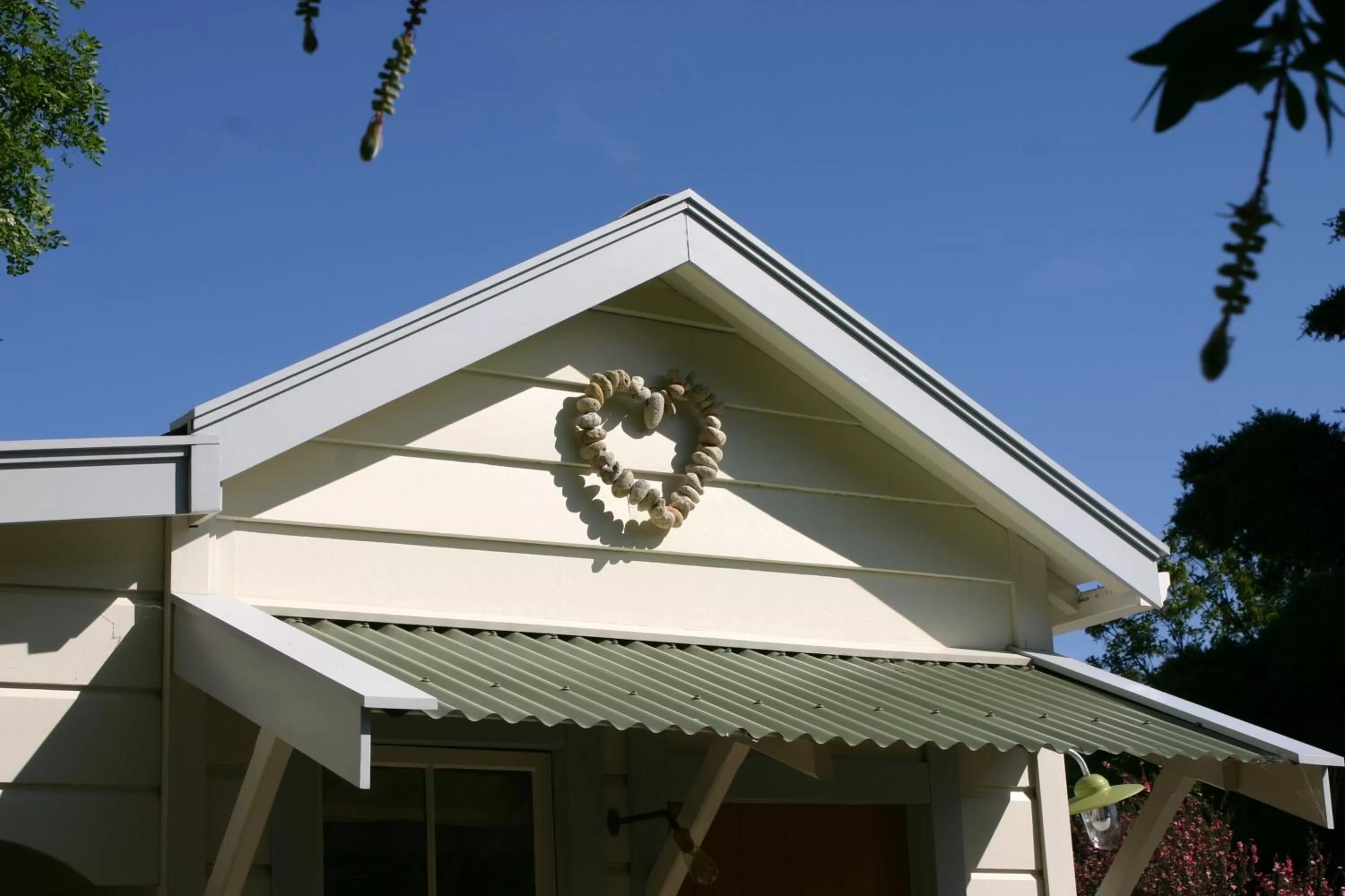Facade/entrance, Property Building in Bluff Hill Bed & Breakfast