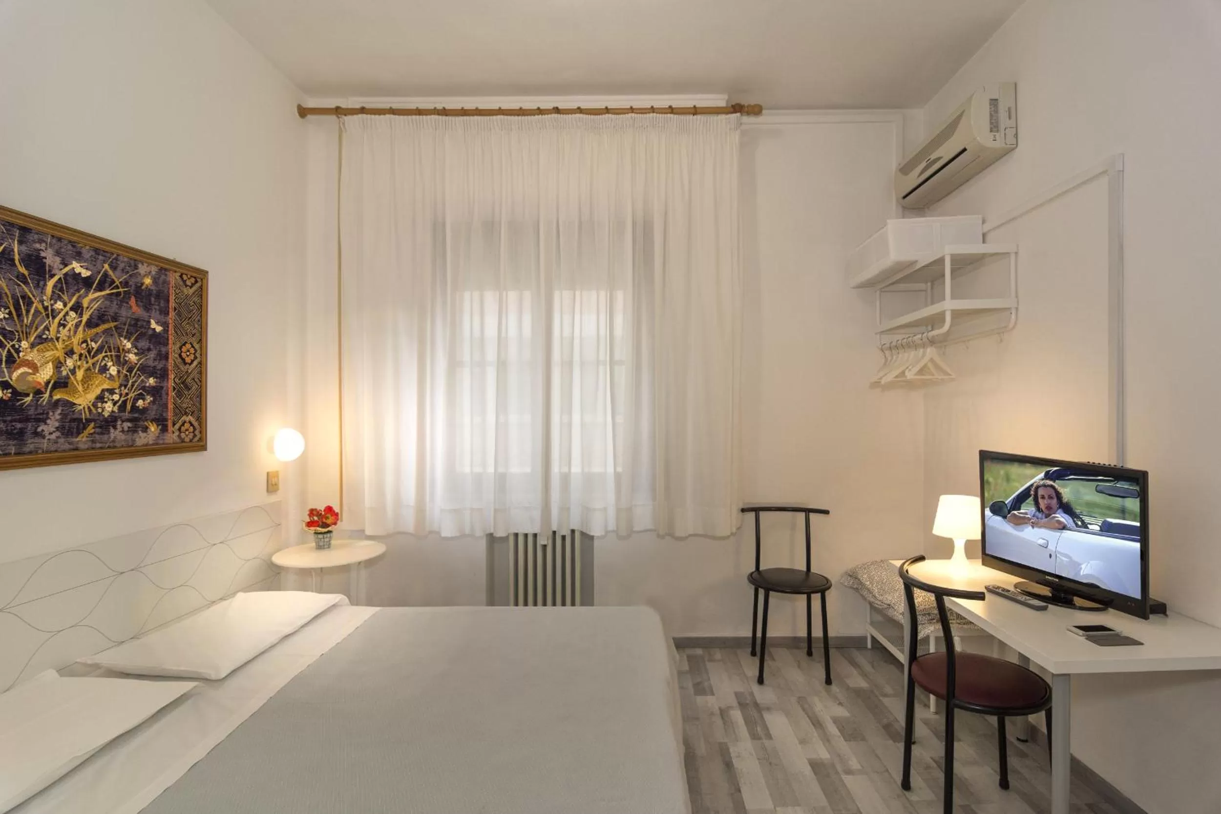 Bedroom, Bed in Hotel Cecile