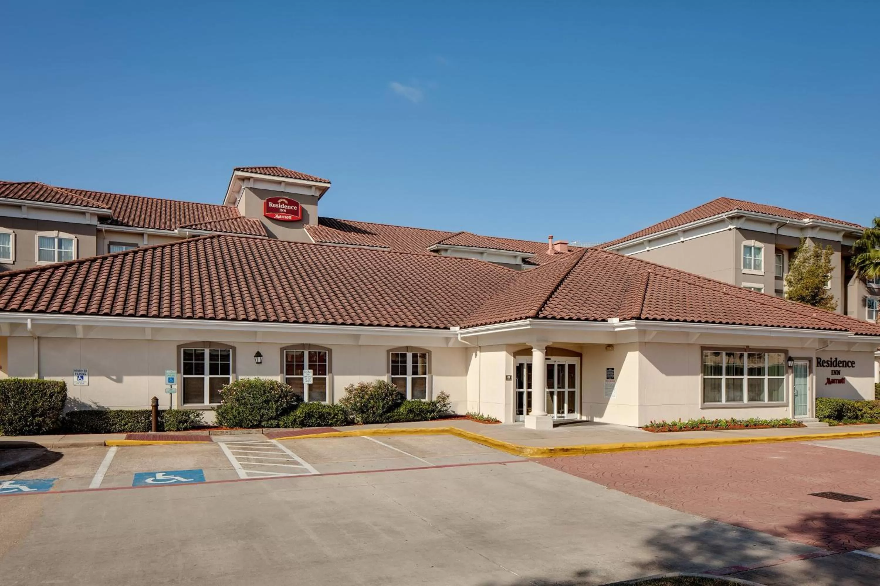 Property Building in Residence Inn Houston - West University