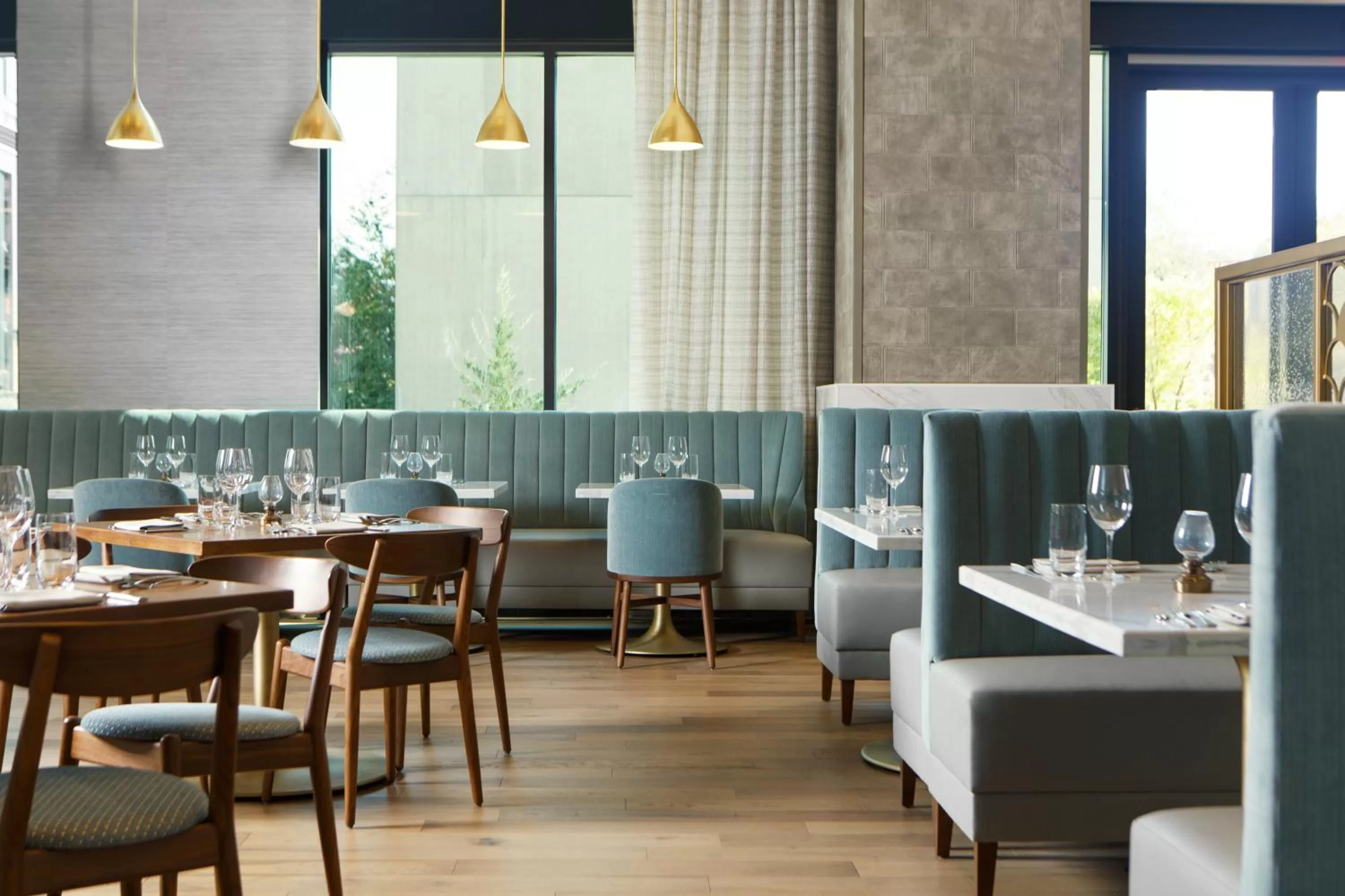Restaurant/places to eat in Kimpton Hotel Arras by IHG