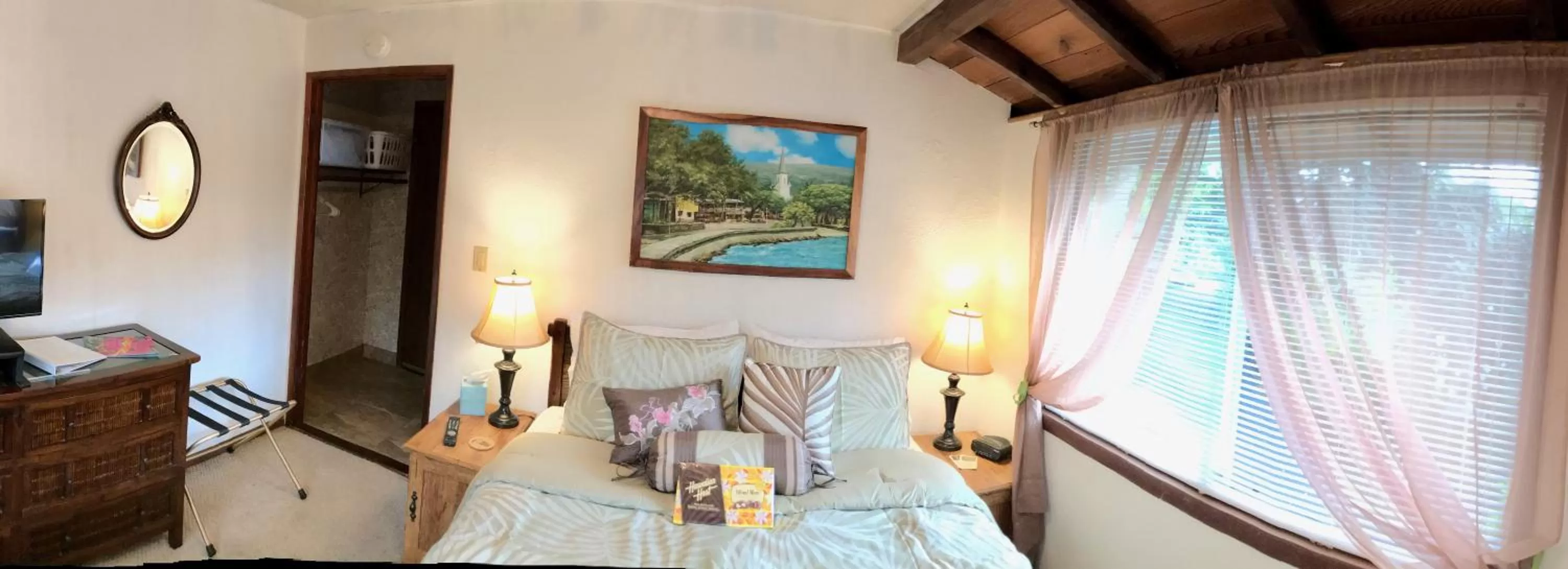 Bedroom, Bed in Hale Maluhia Country Inn