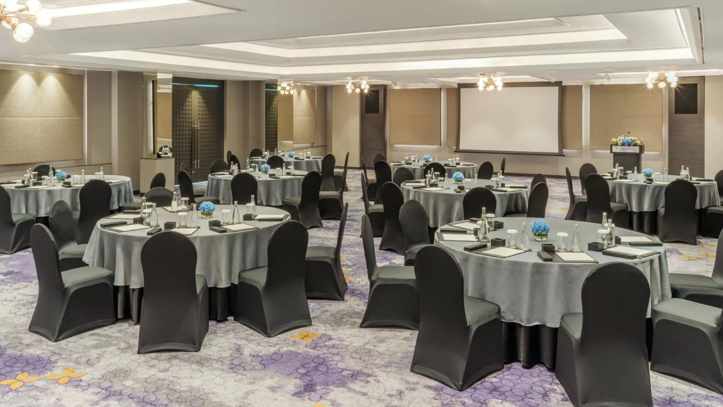 Meeting/conference room in InterContinental Bangkok by IHG