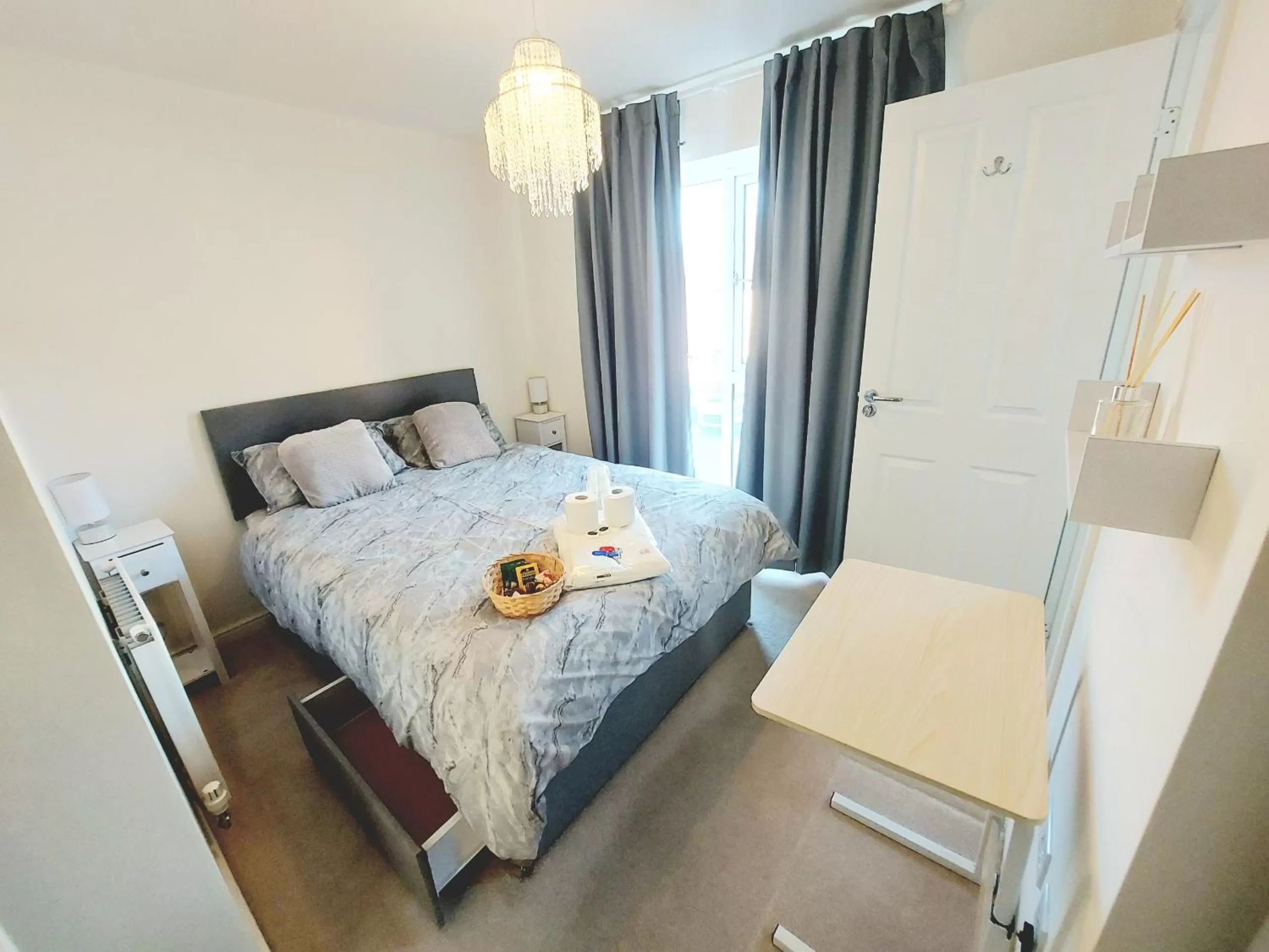 Bedroom, Bed in 3-BED HOME, FULL KITCHEN, ENSUITE, in TELFORD OAKENGATES KETLEY