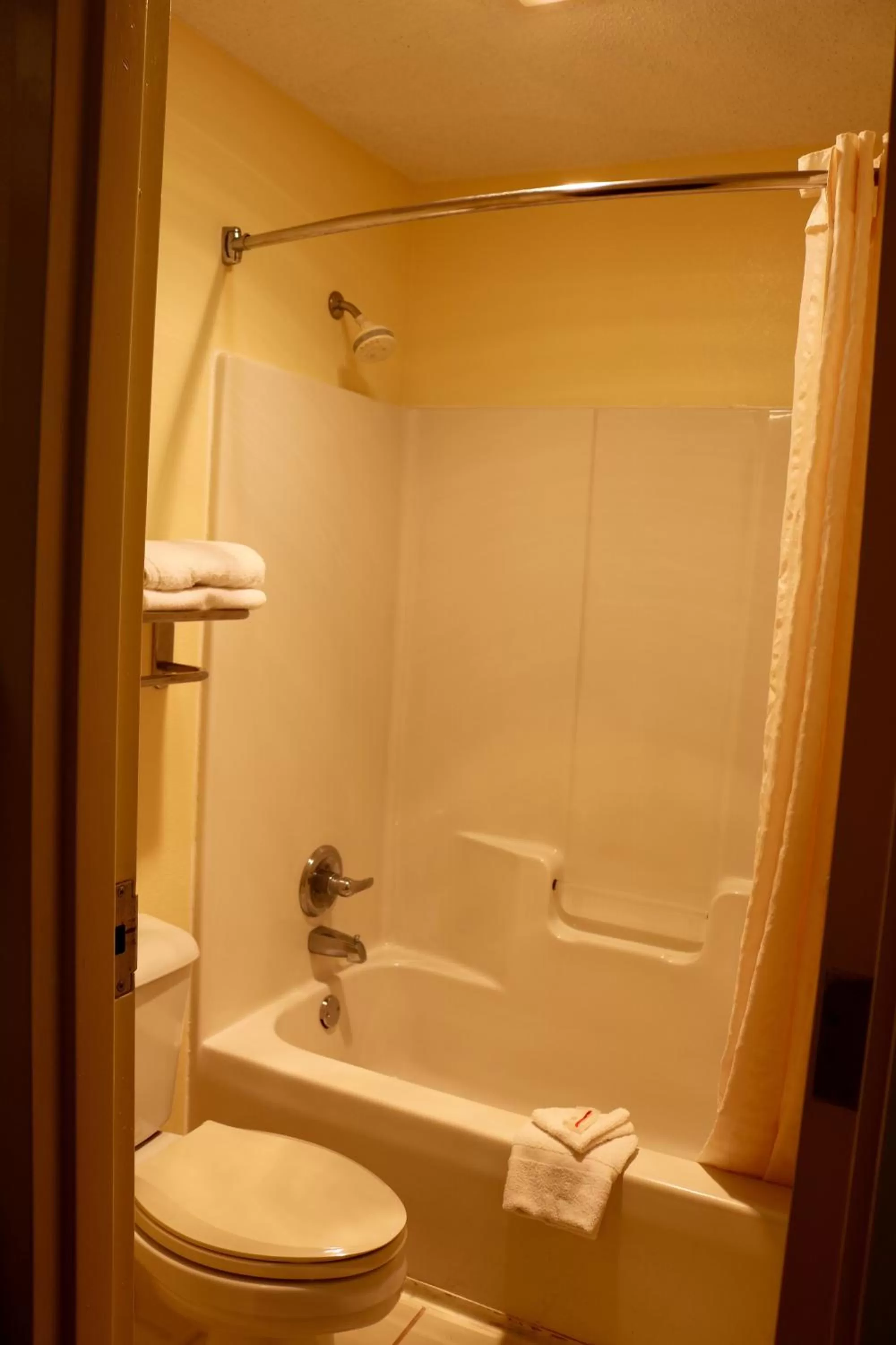 Bathroom in Super 8 by Wyndham Dublin