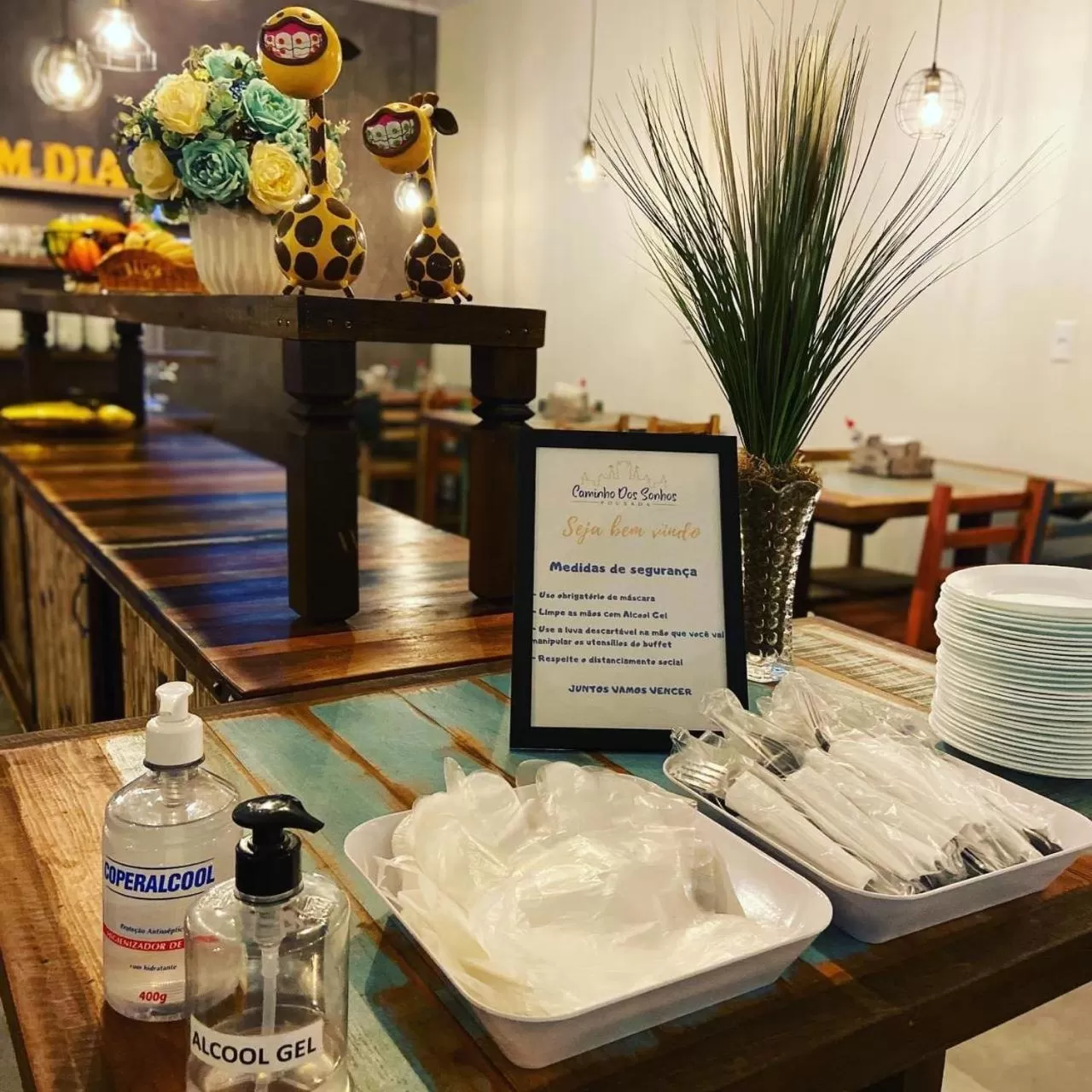 Buffet breakfast in Pousada Caminho Dos Sonhos